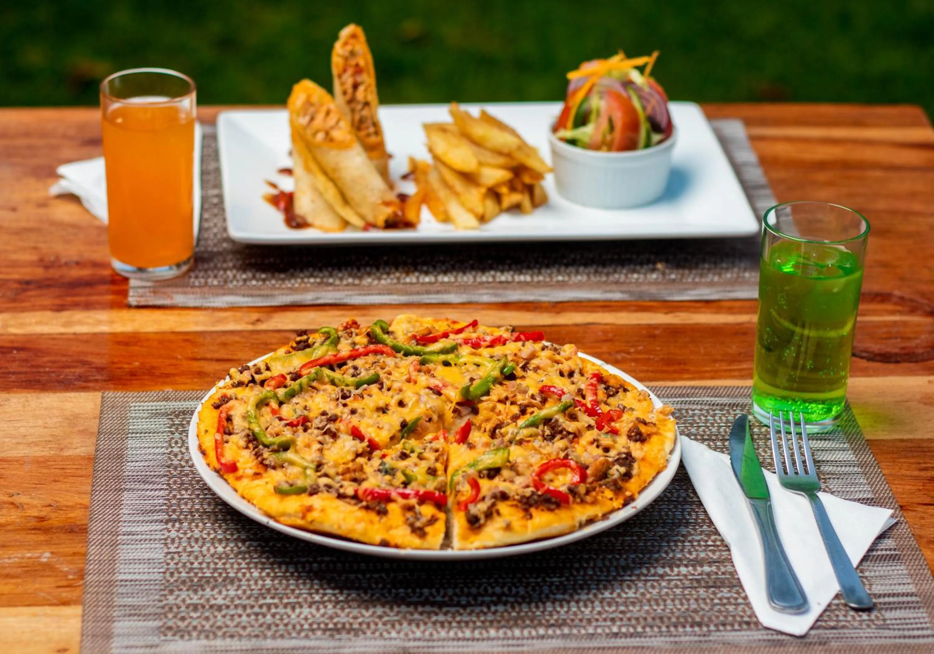 Food and drinks in Dzimbahwe Guest Lodge