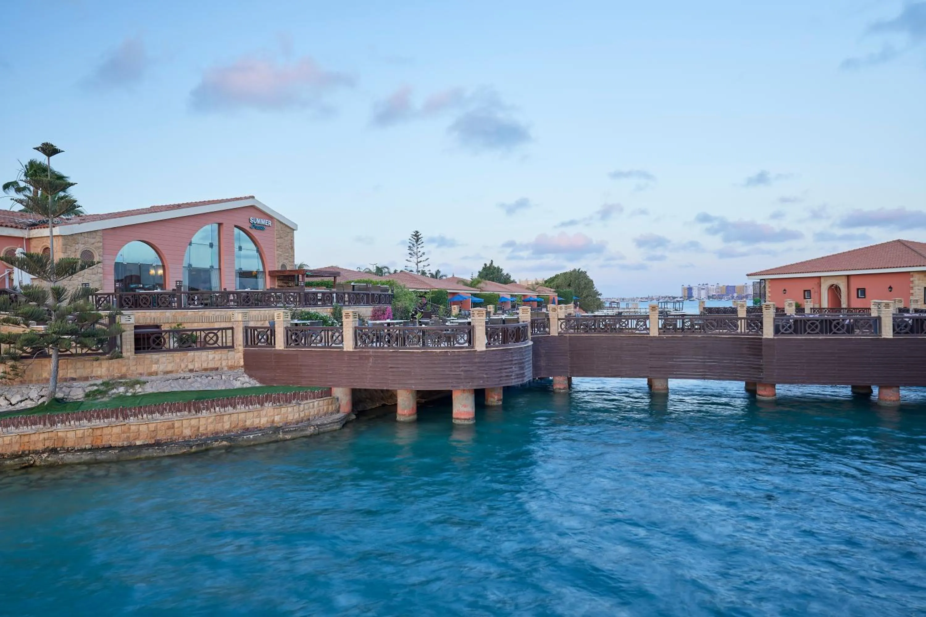 Golden Ocean Marina Hotel