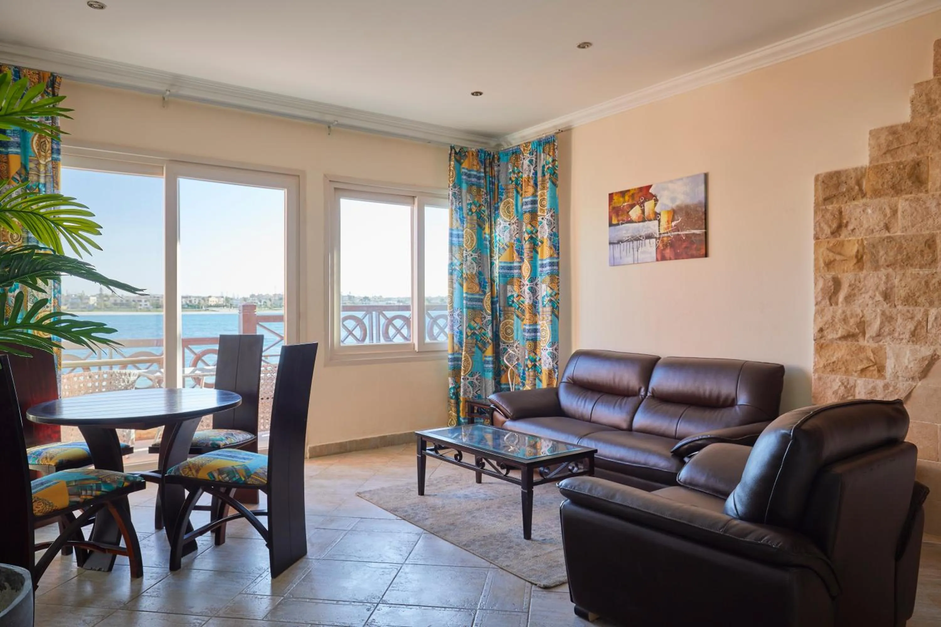 Golden Ocean Marina Hotel