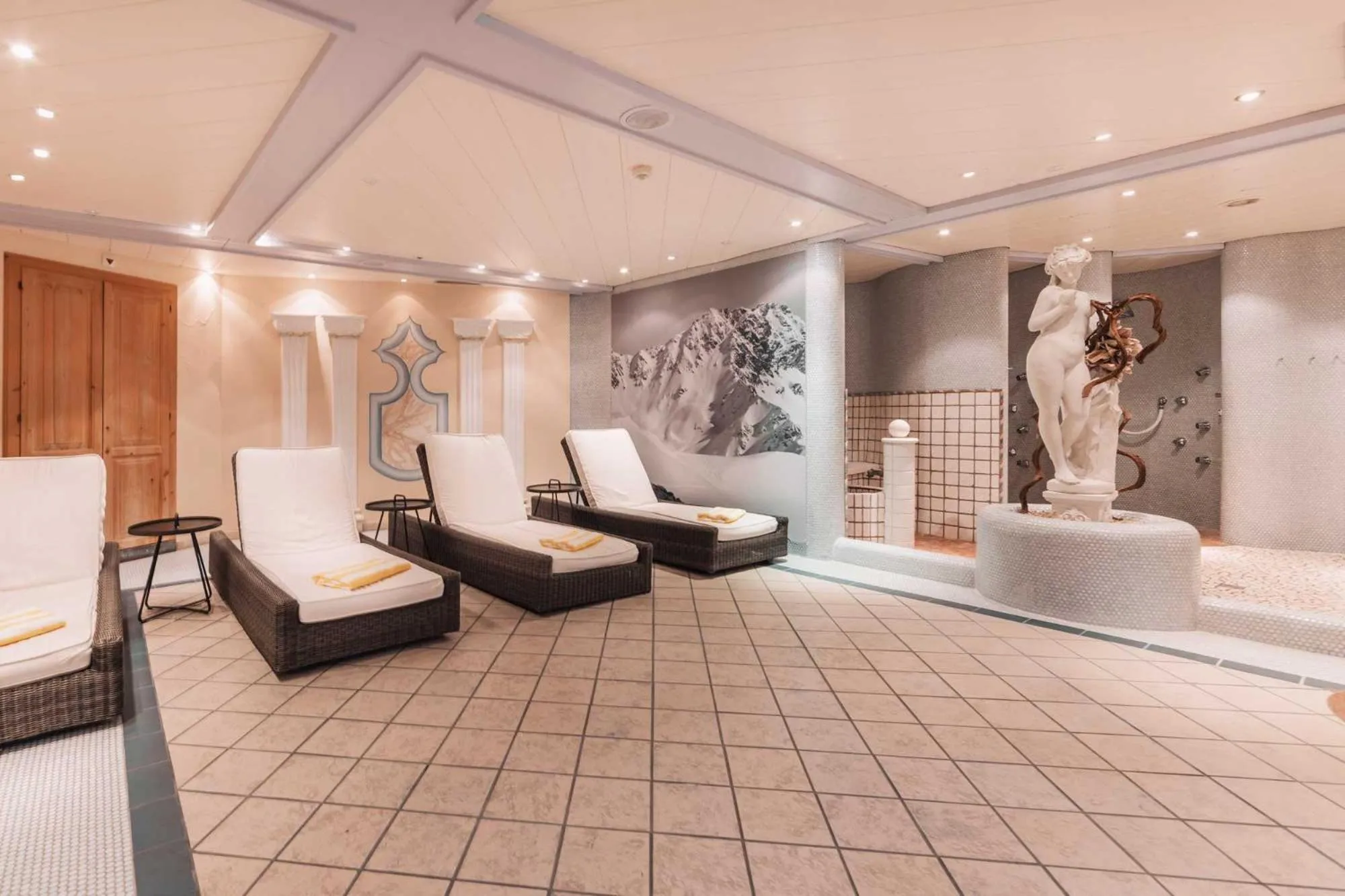 Spa and wellness centre/facilities in Hotel Piz Buin