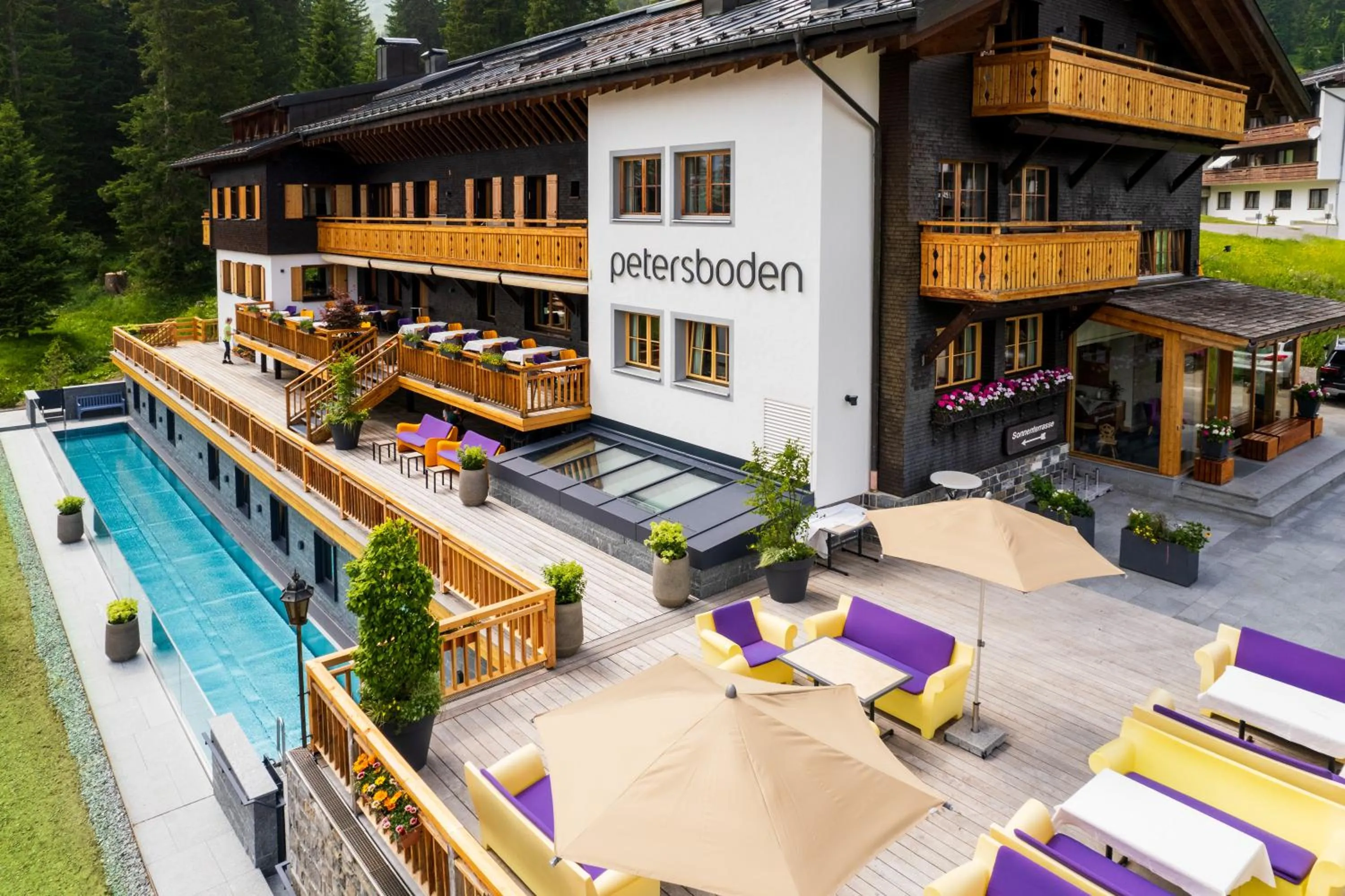Property building in Hotel Petersboden