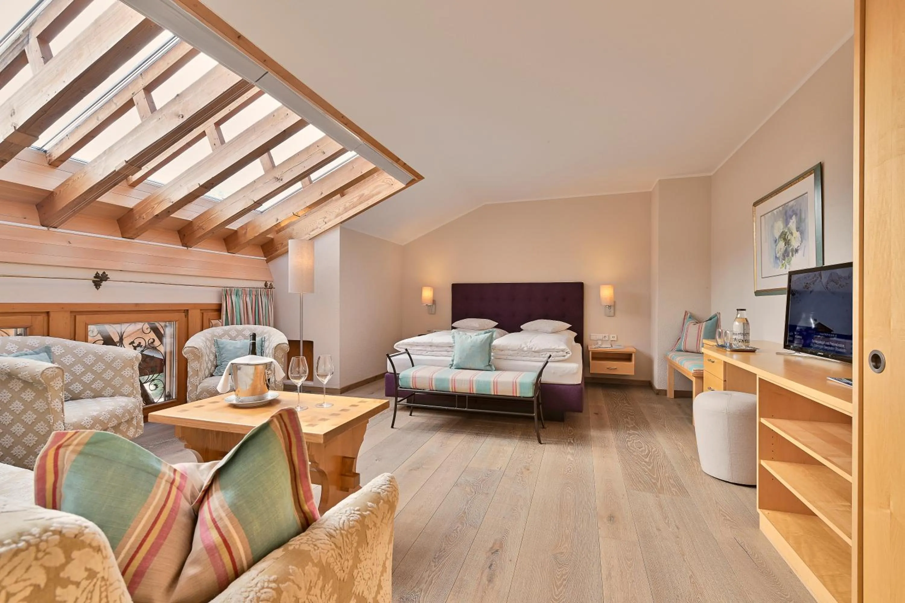 Restaurant/places to eat, Bed in Hotel Petersboden