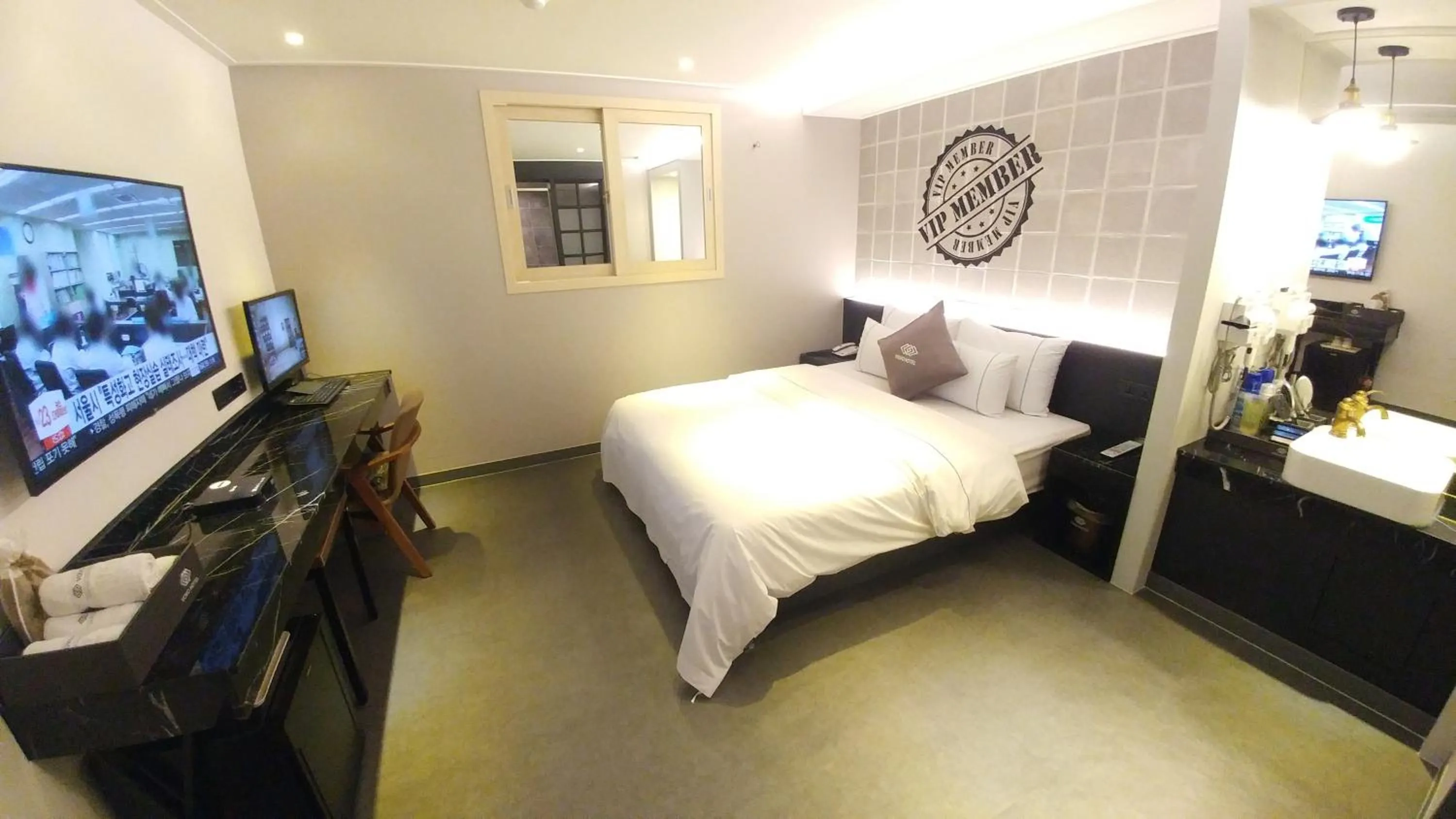 Breakfast, Bed in Vovo Hotel