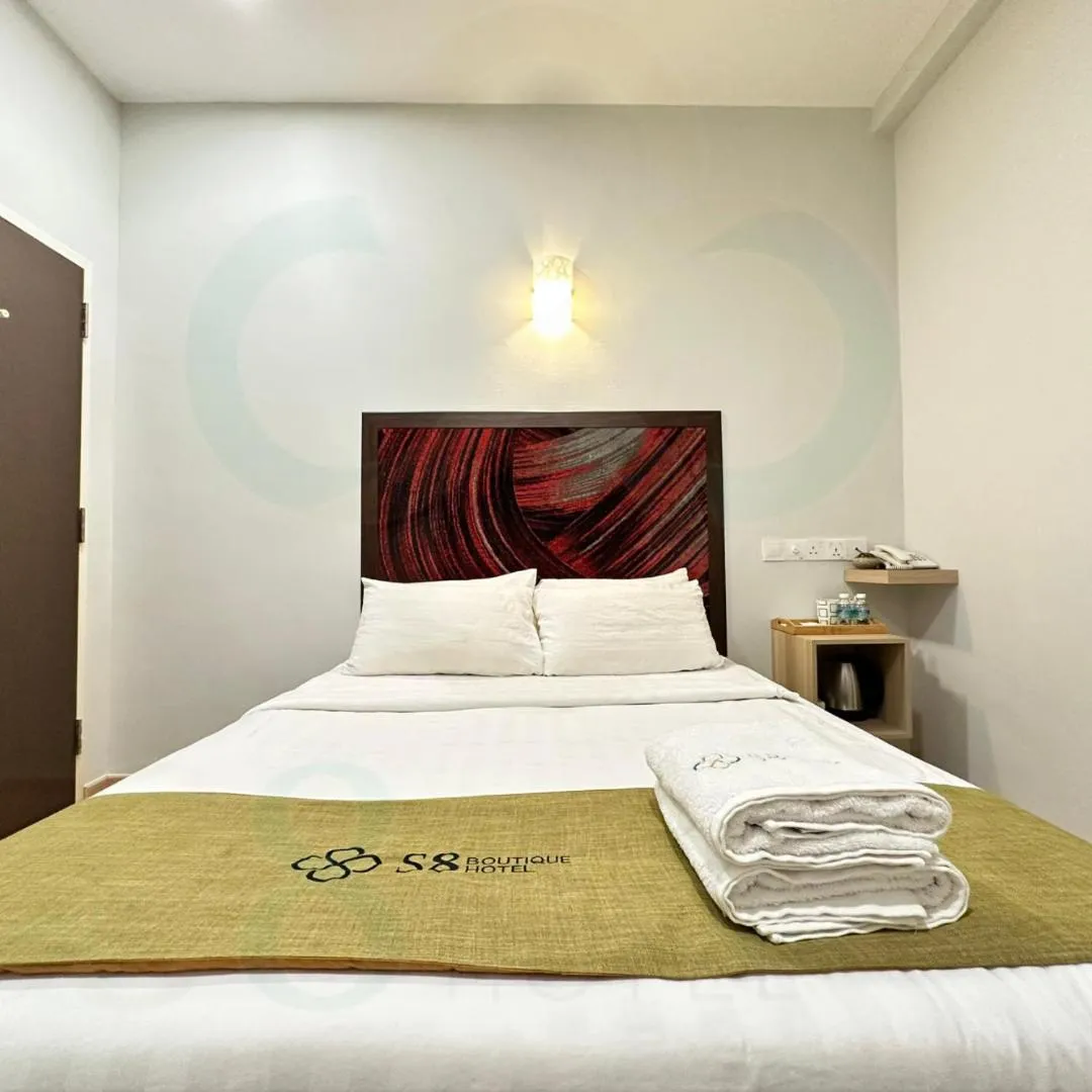 Bed in S8 Boutique Hotel near KLIA 1 & KLIA 2