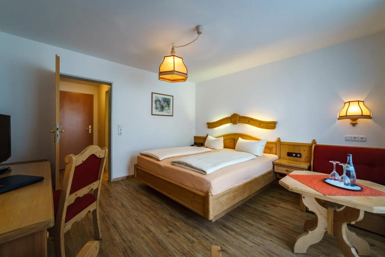 Photo of the whole room, Bed in Parkhotel Sonnenhof