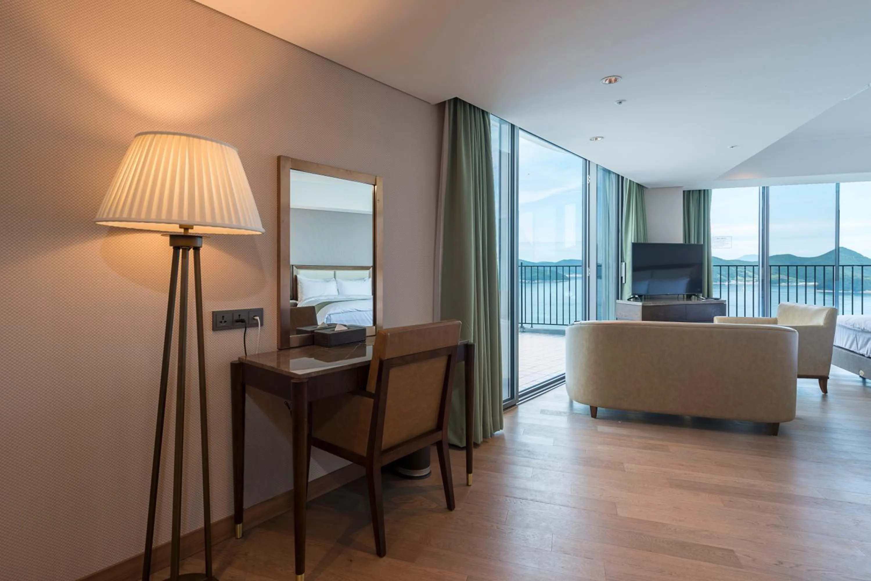 Stanford Hotel&Resort Tongyeong