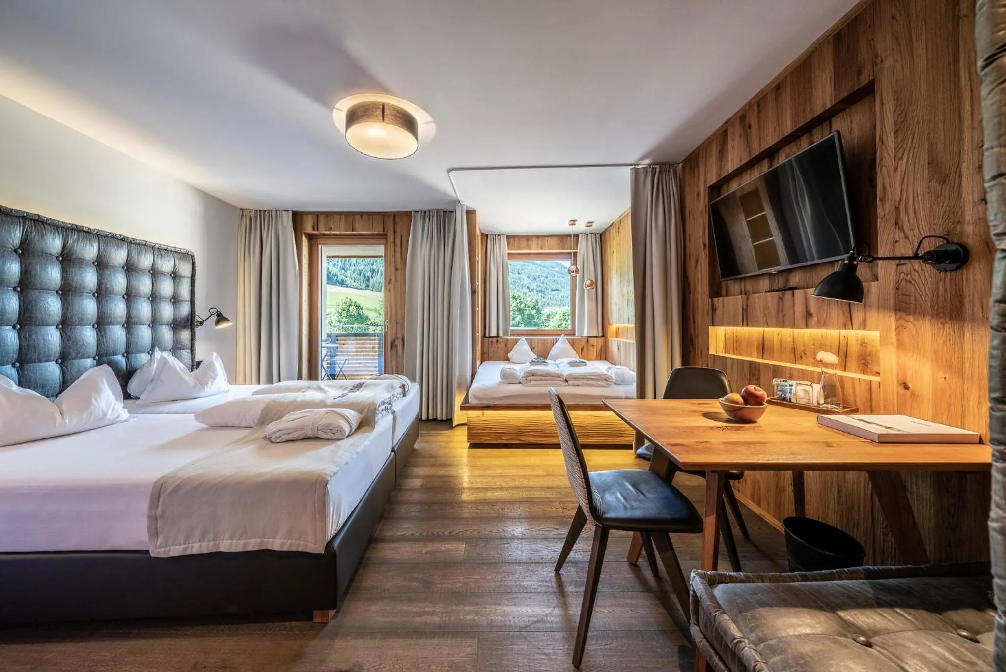 Photo of the whole room, Bed in Dolomiten Residenz - Sporthotel Sillian
