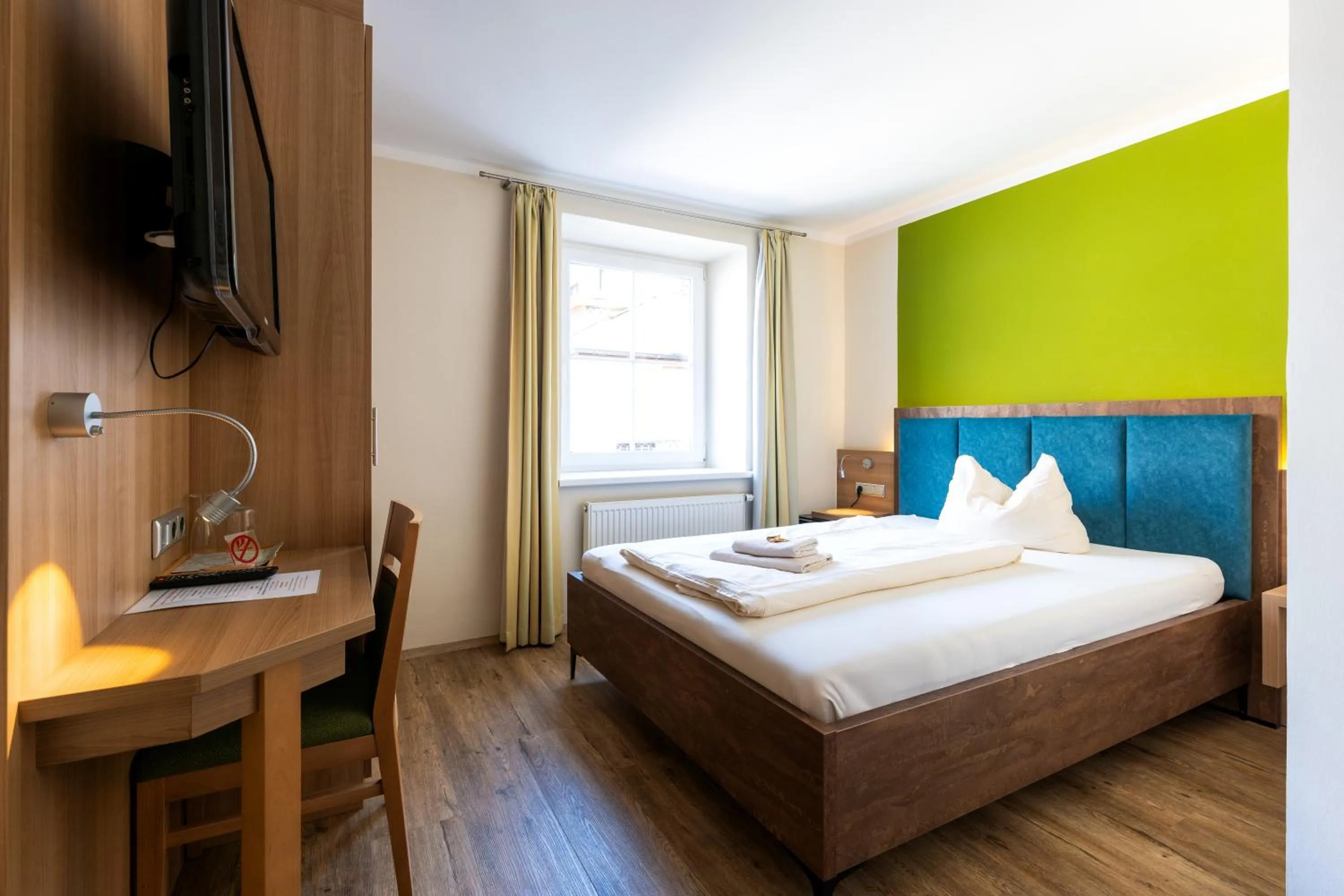 Photo of the whole room, Bed in Hotel Gasthof zur Post