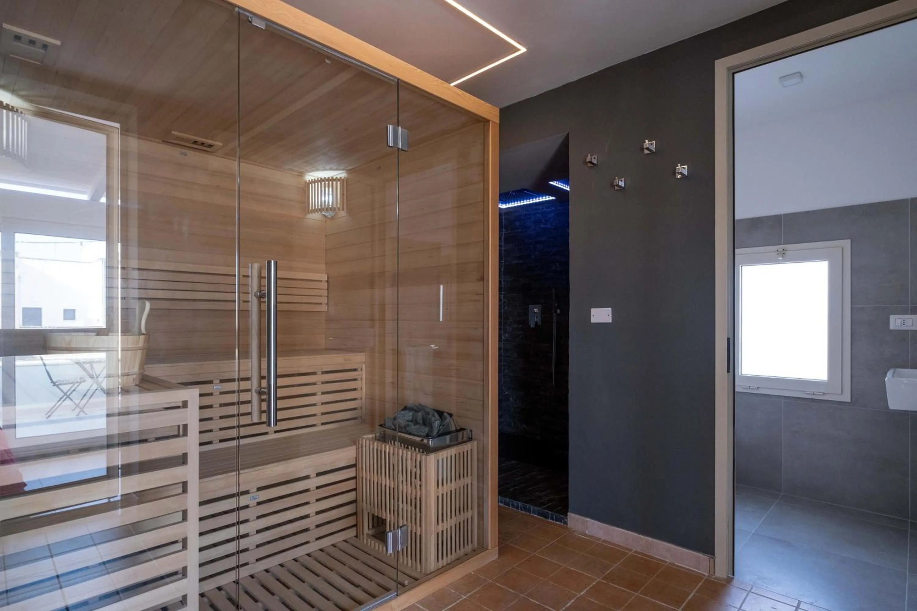 Sauna in Ada Suites & Spa