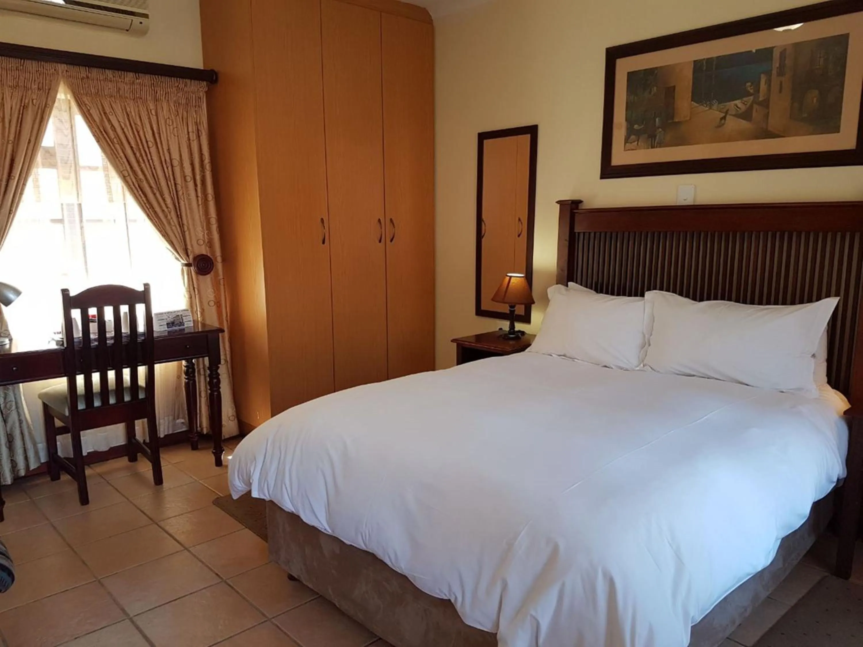 Bed in Marlot Guest House