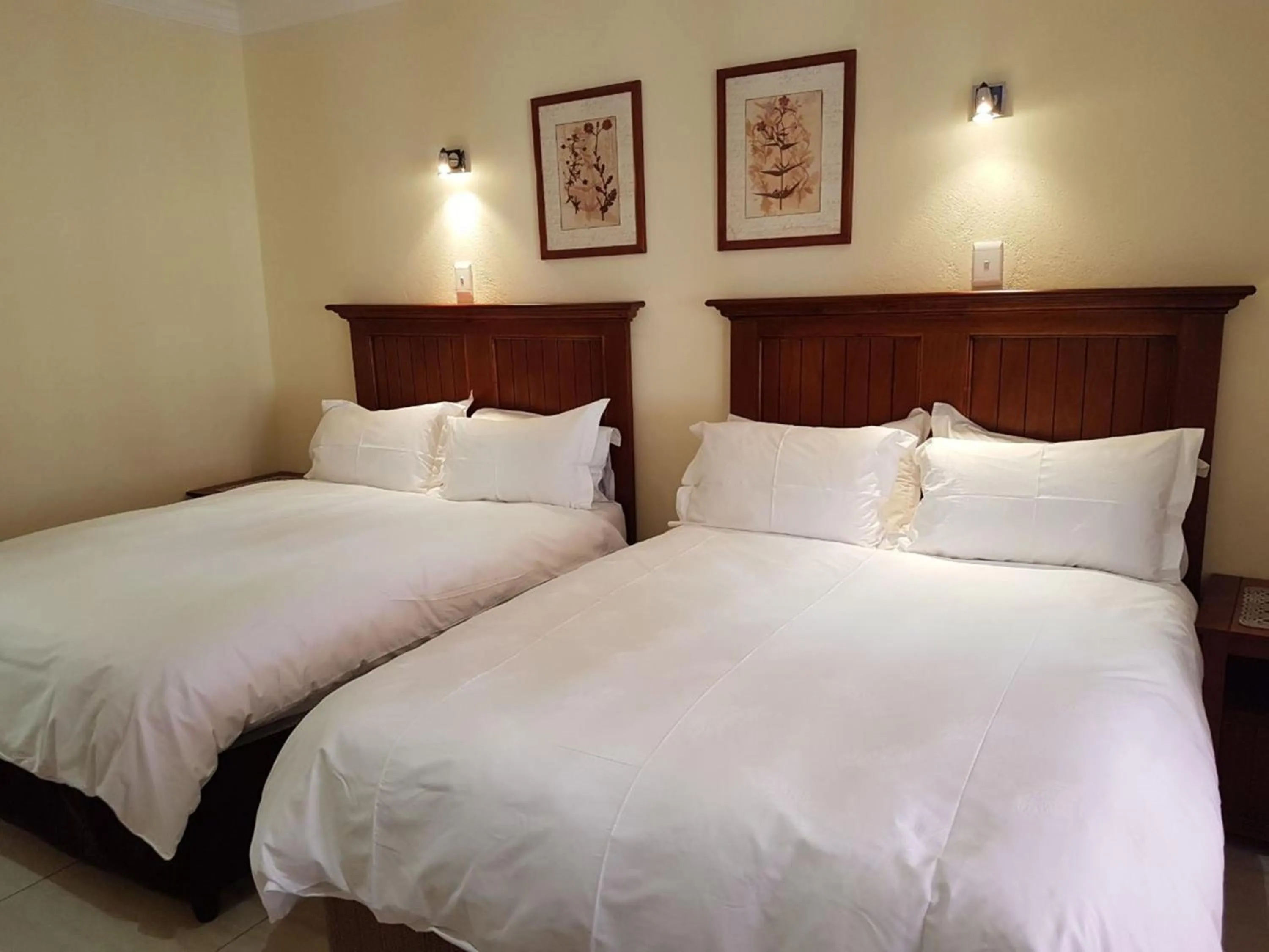 Bed in Marlot Guest House