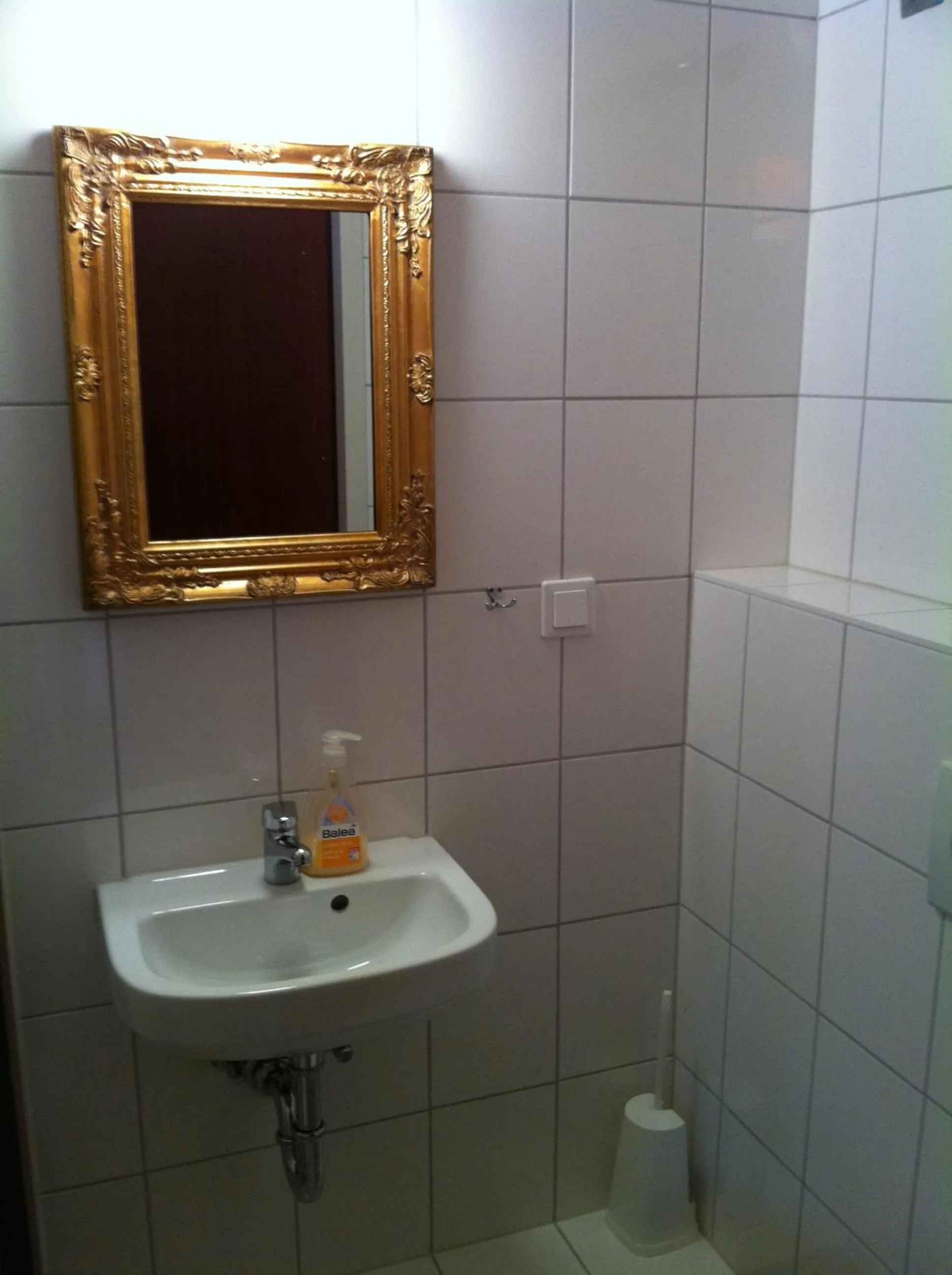 Bathroom in Weltempfänger Backpacker Hostel