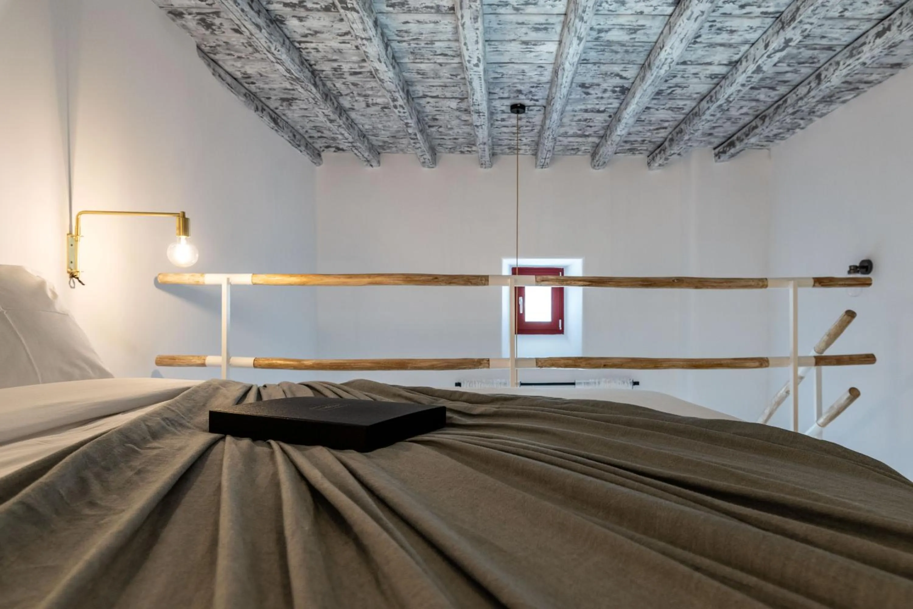 Bed in The TownHouse Mykonos