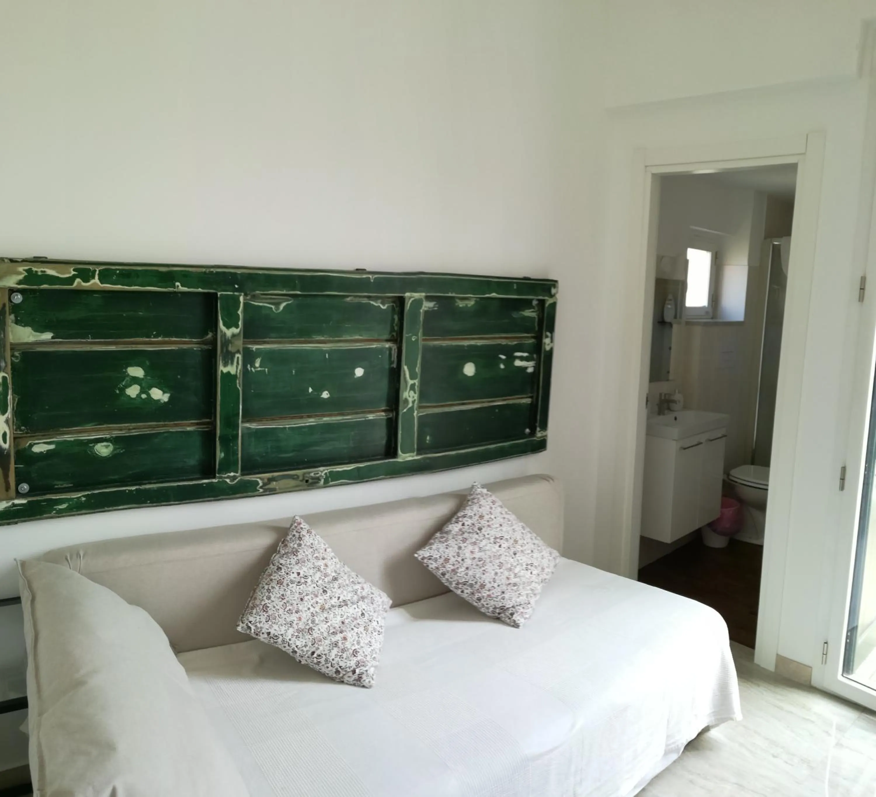 Bedroom, Bed in La terrazza del Sole B&B