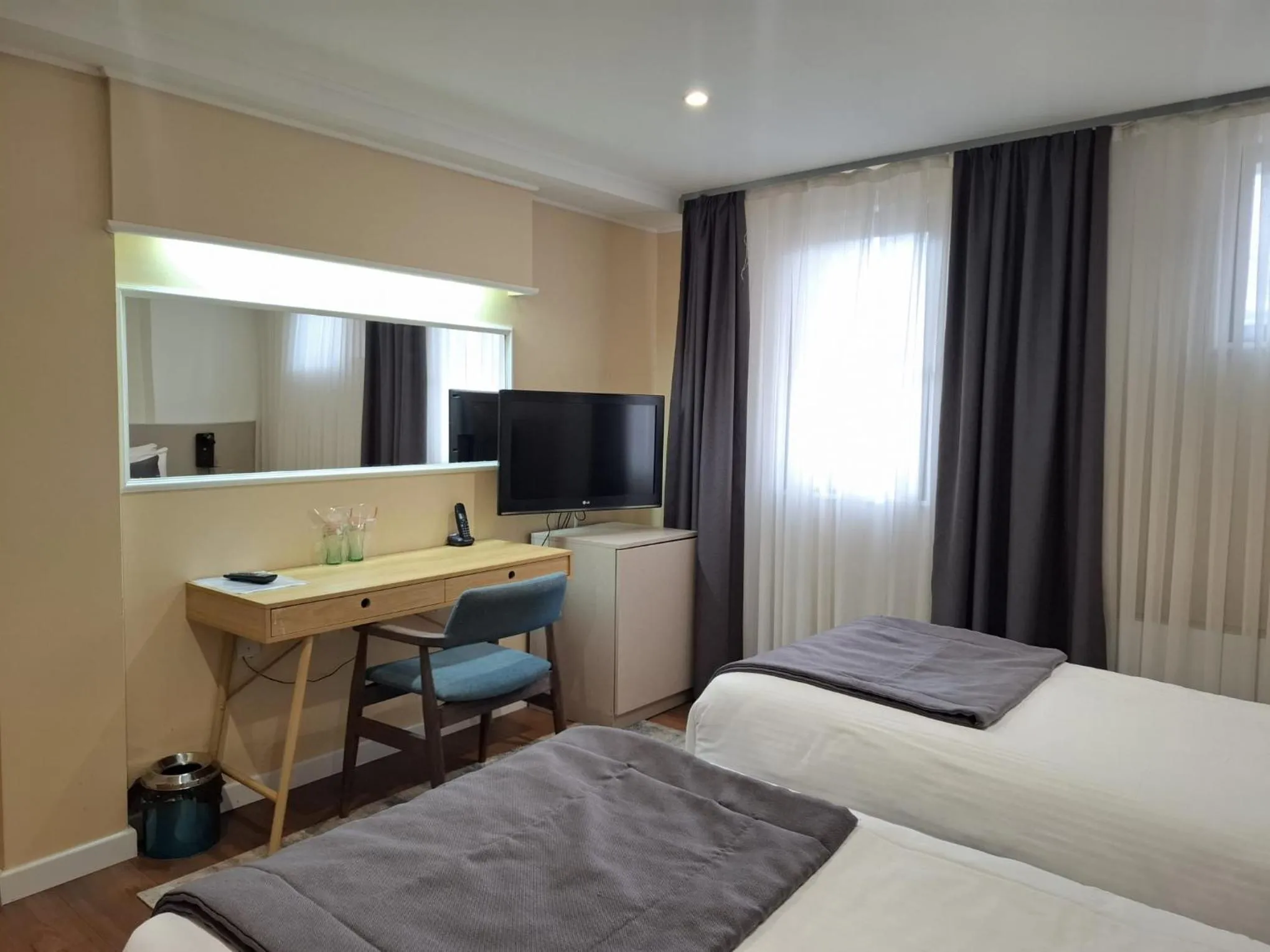 Bedroom, Bed in Hotel Astra