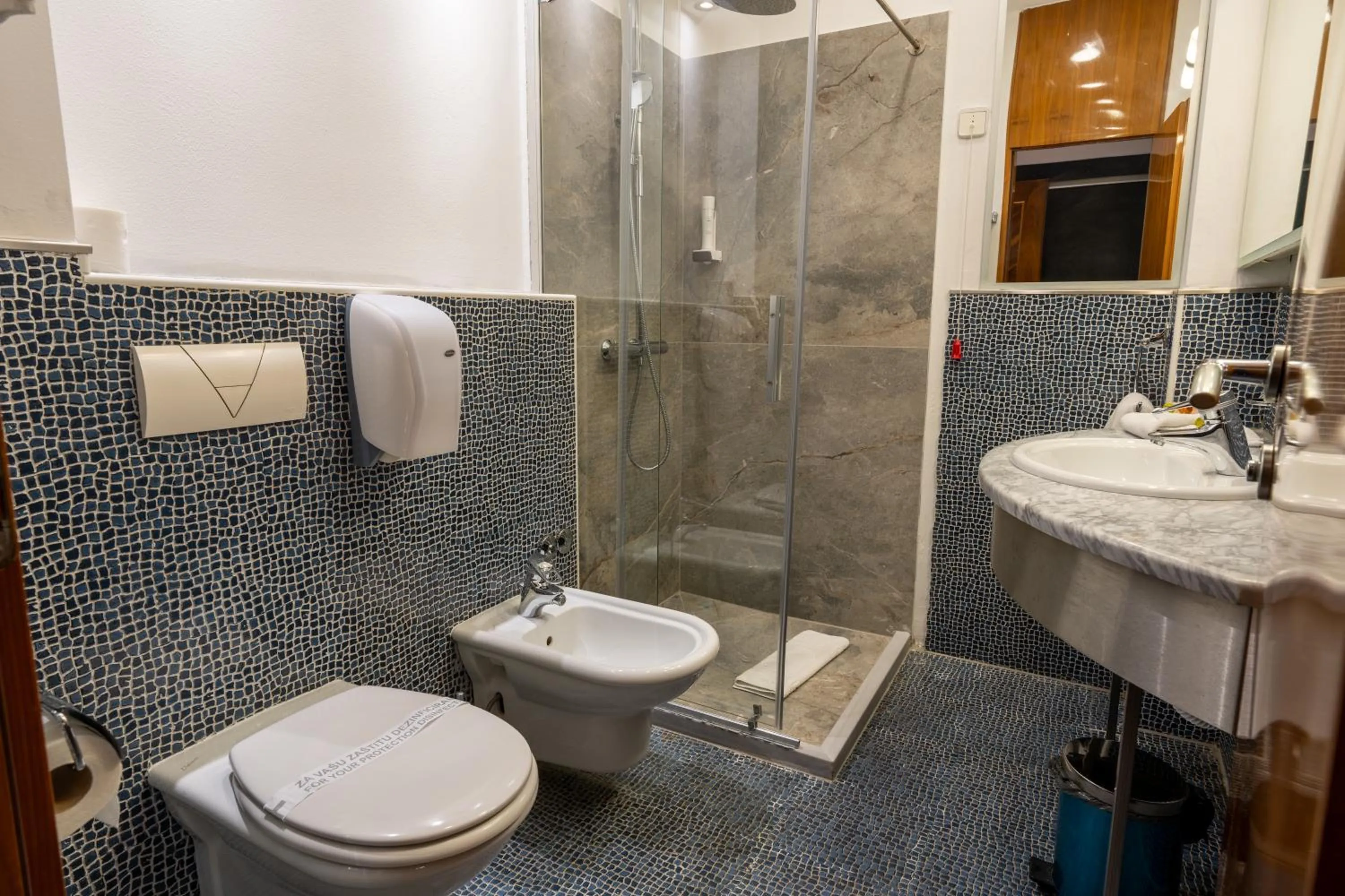 Bathroom in Hotel Astra