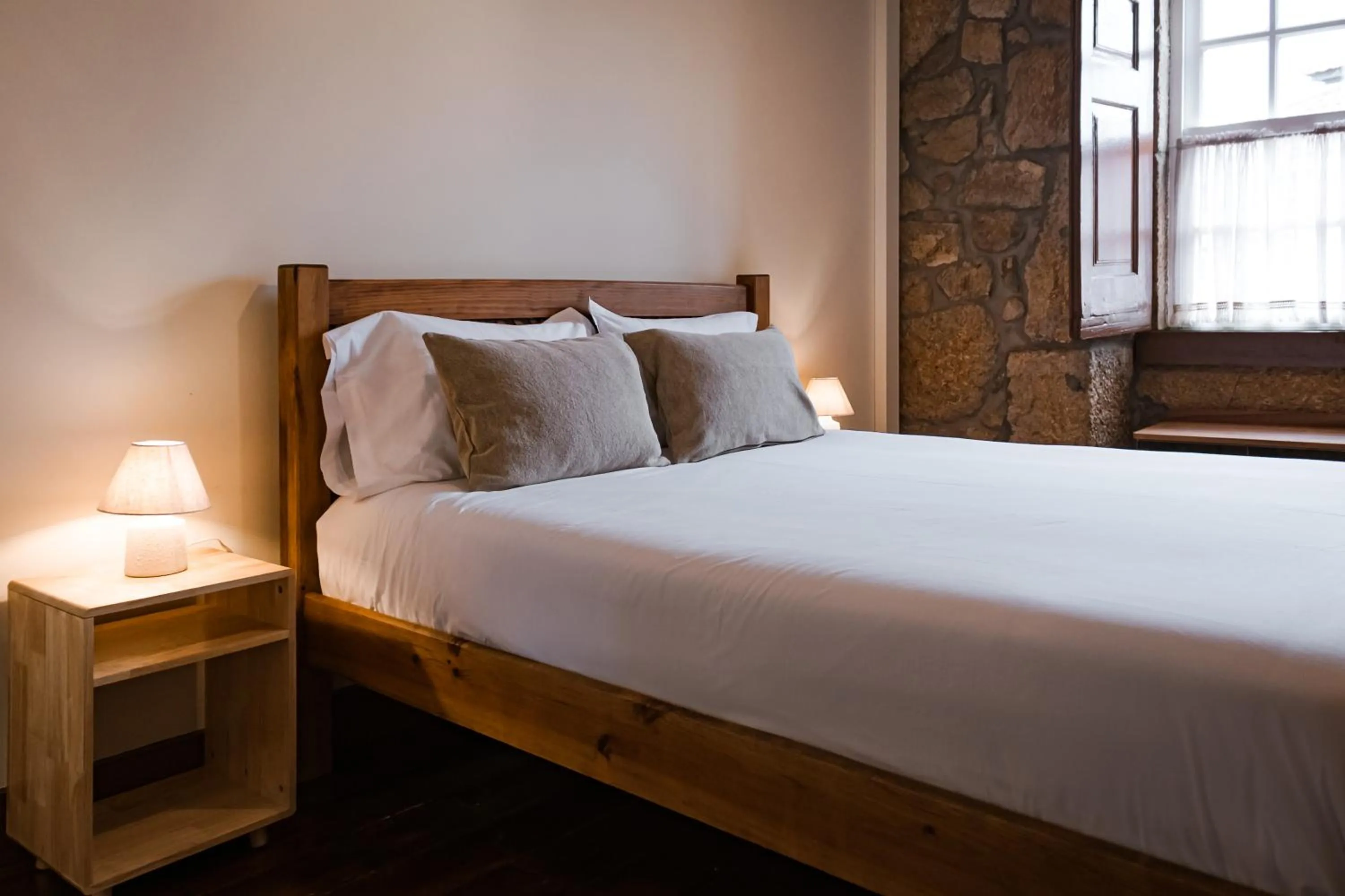 Bed in Quinta da Portela - Casa Visconde Arneiros - by RowdHouses