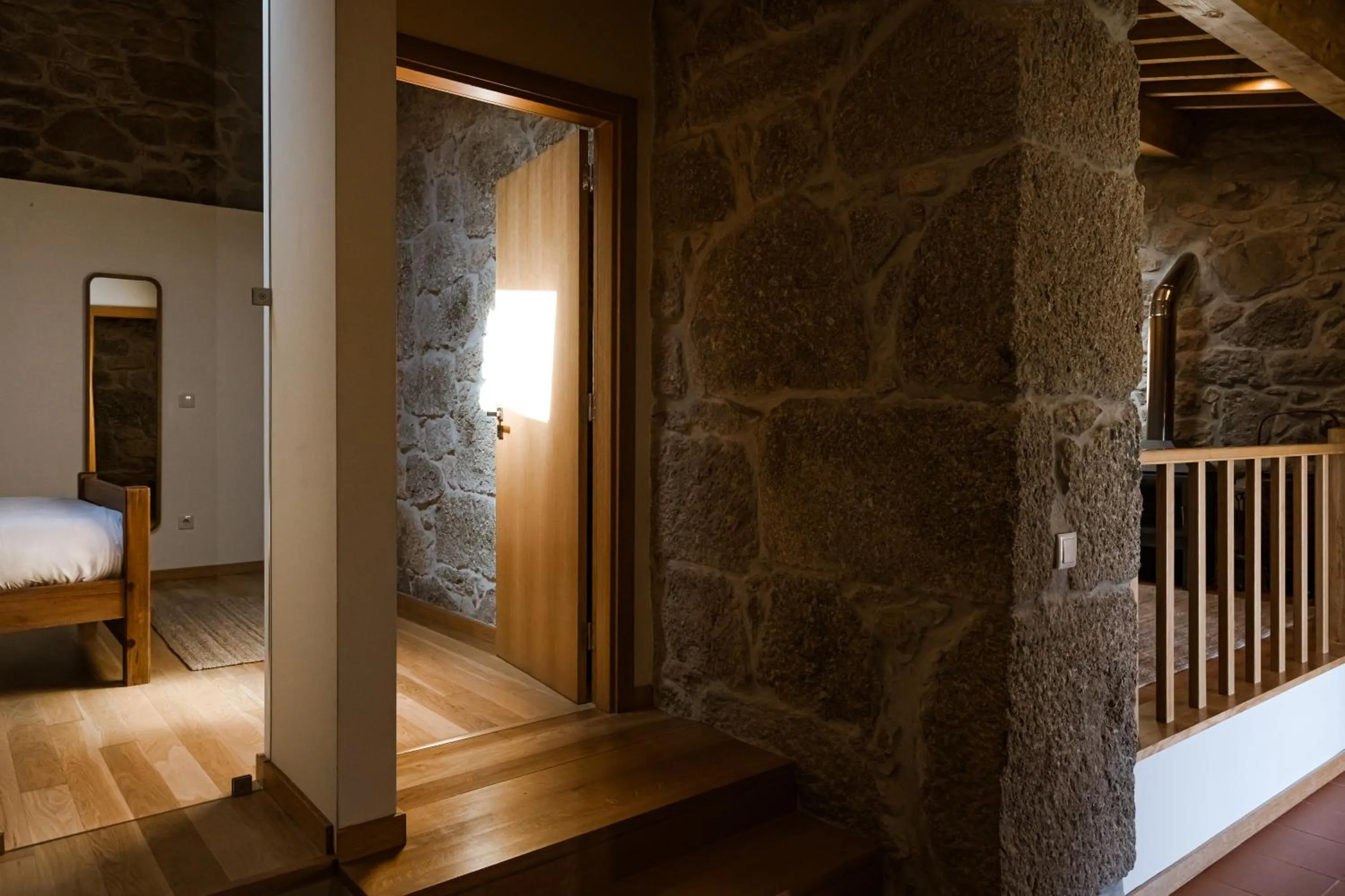 Bed in Quinta da Portela - Casa Visconde Arneiros - by RowdHouses