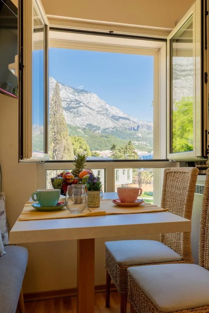 Mountain view in Apartel Park Osejava