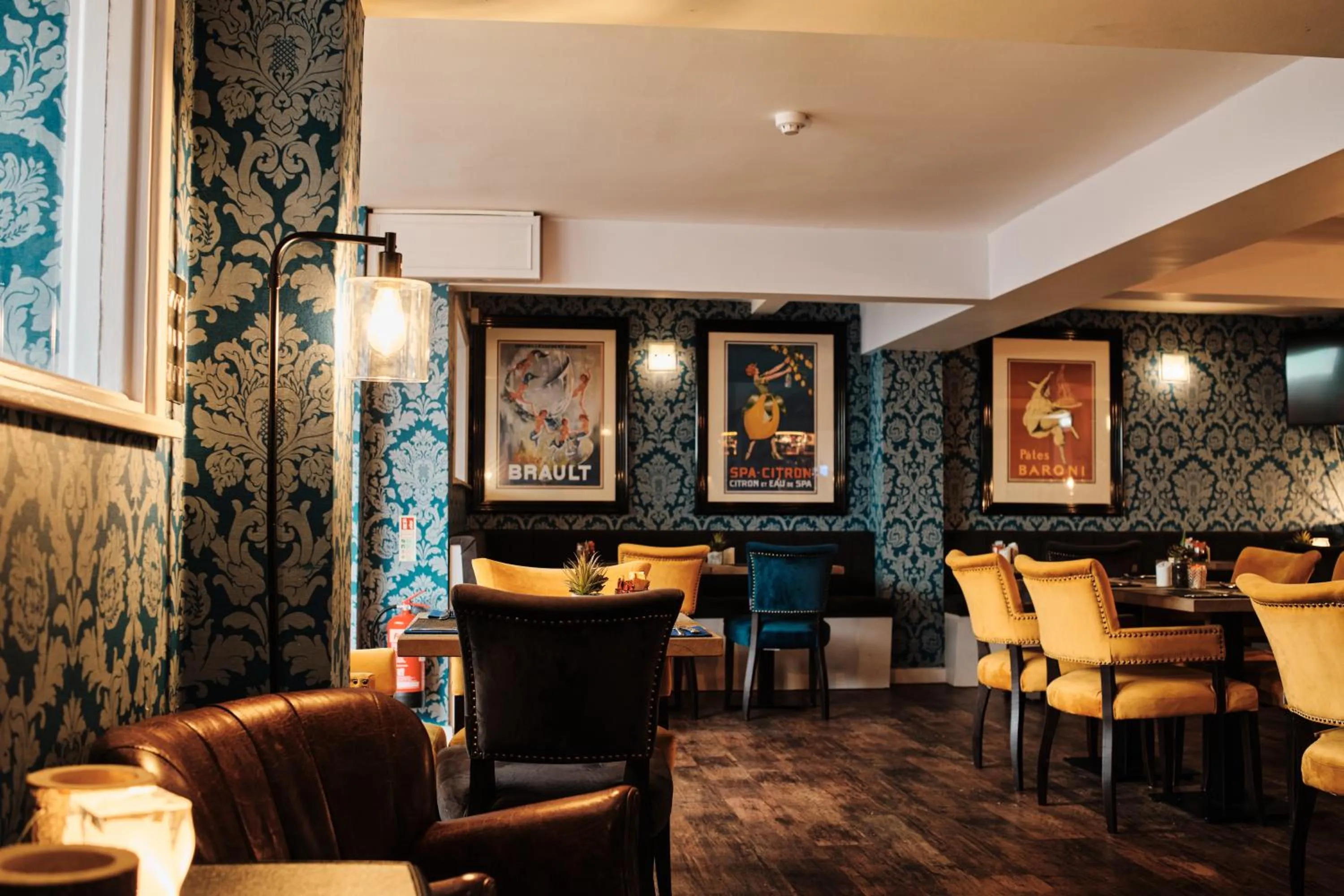 Lounge or bar in Hotel De Normandie