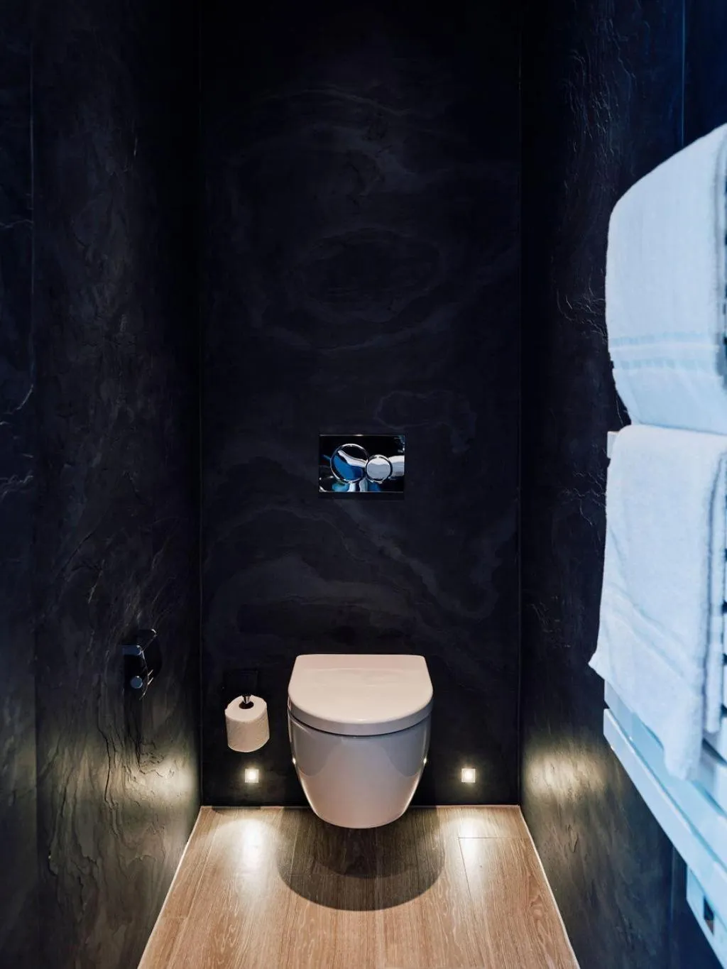 Bathroom in Hotel De Normandie