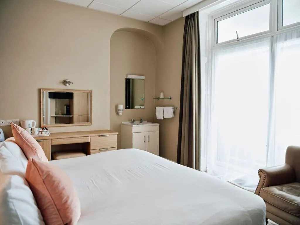 Bedroom, Bed in Hotel De Normandie