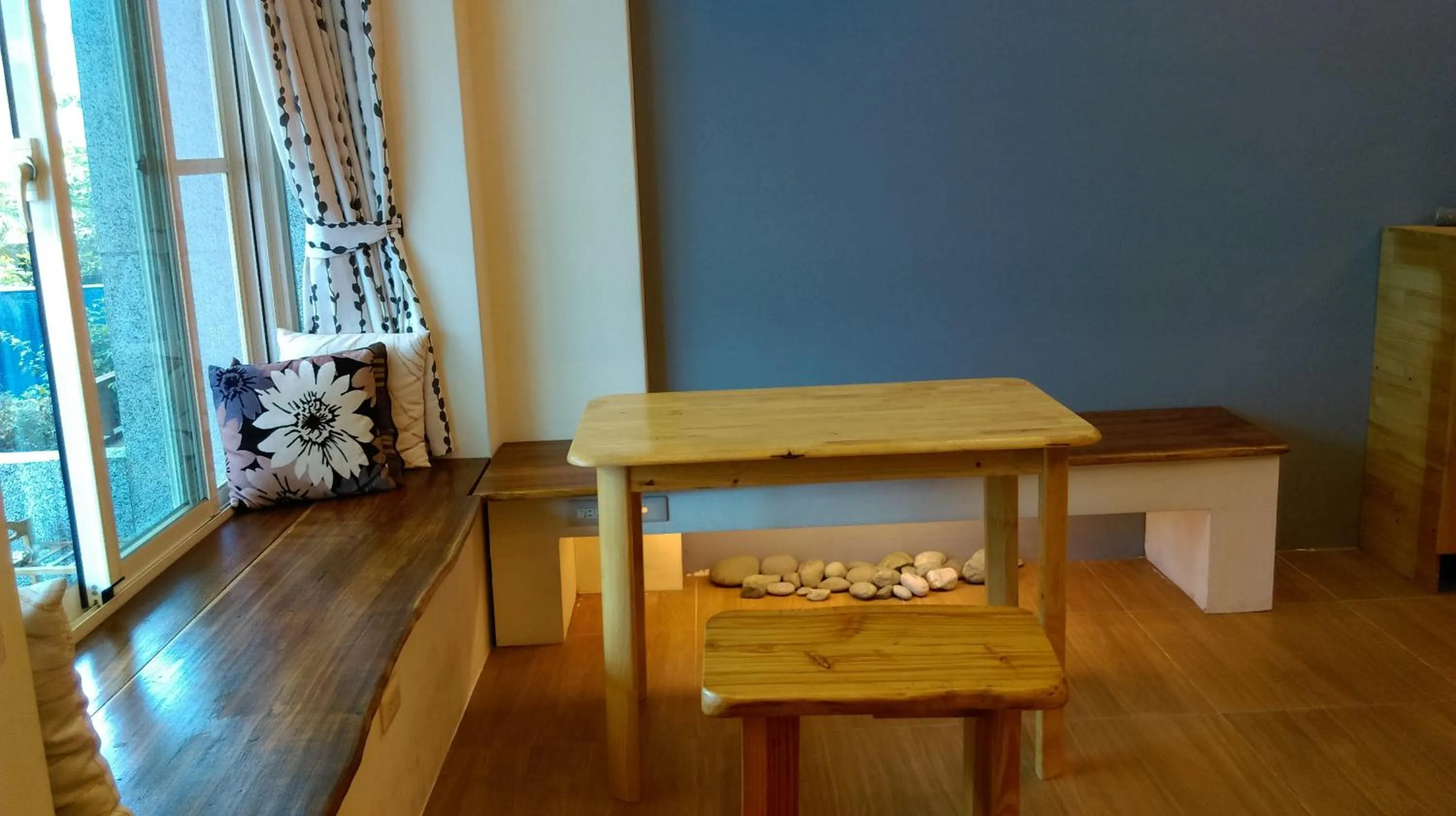 Communal lounge/ TV room in Magic Butterfly