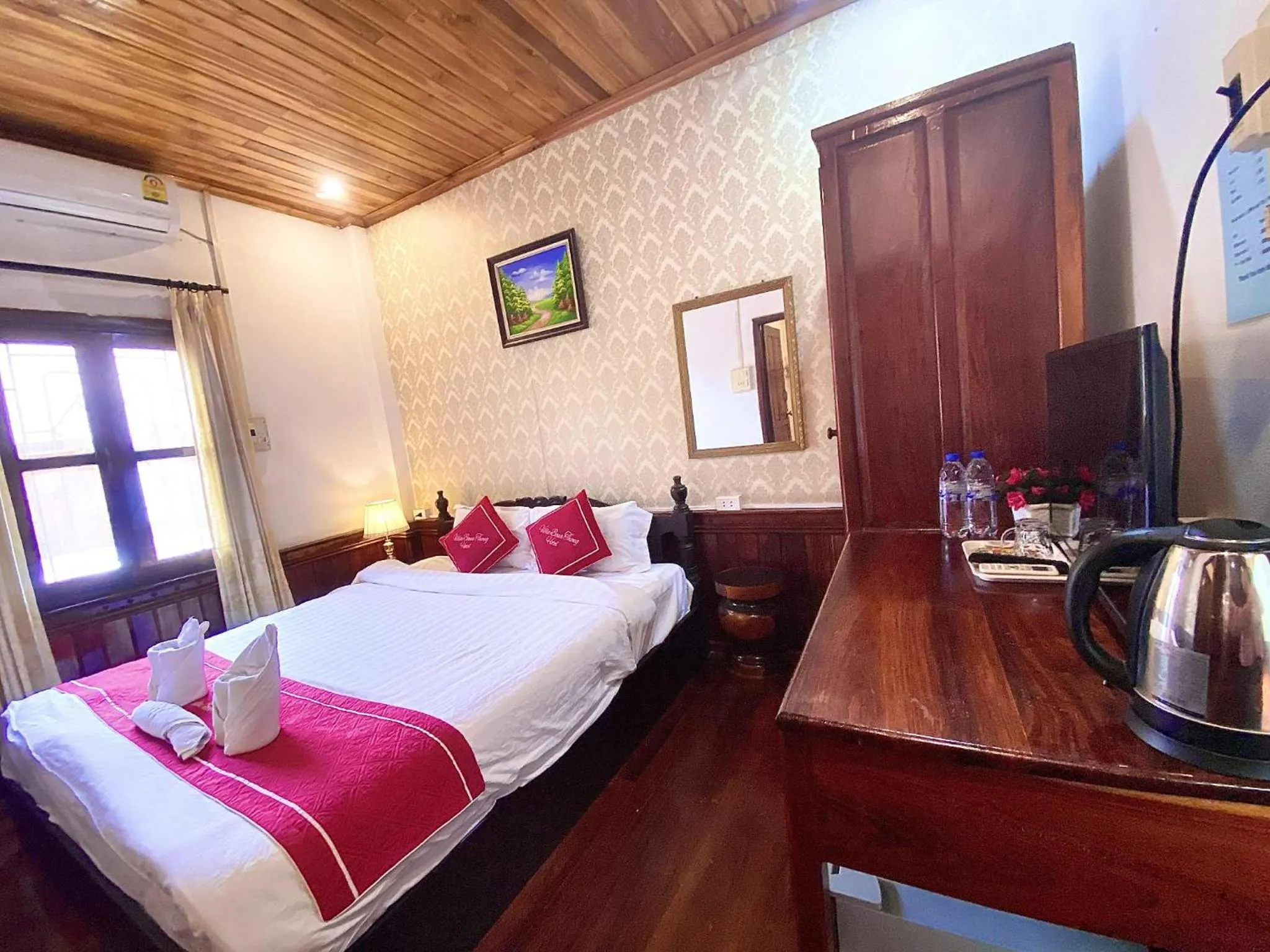 Bed in Villay Vanh Place House