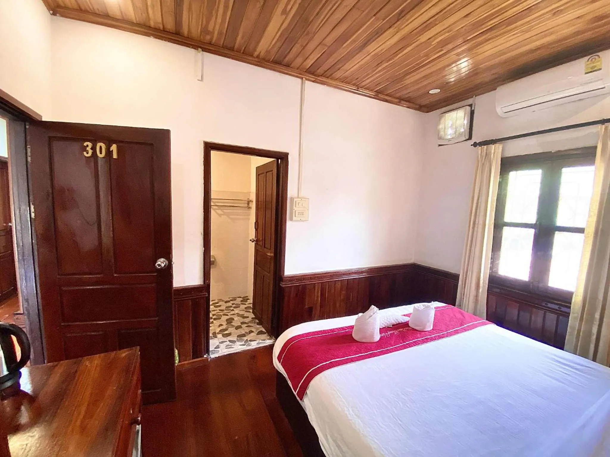 Bed in Villay Vanh Place House