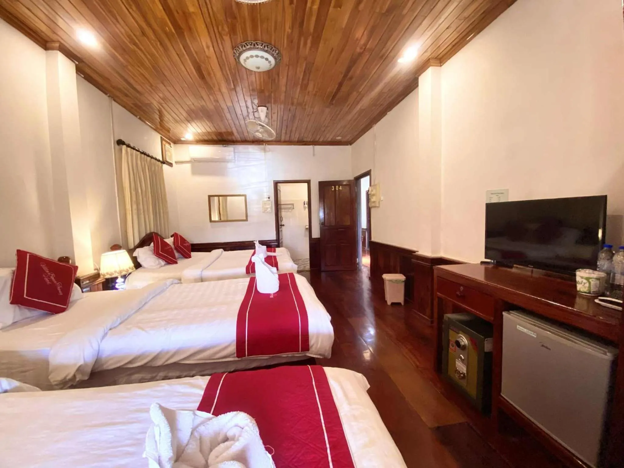 Bed in Villay Vanh Place House