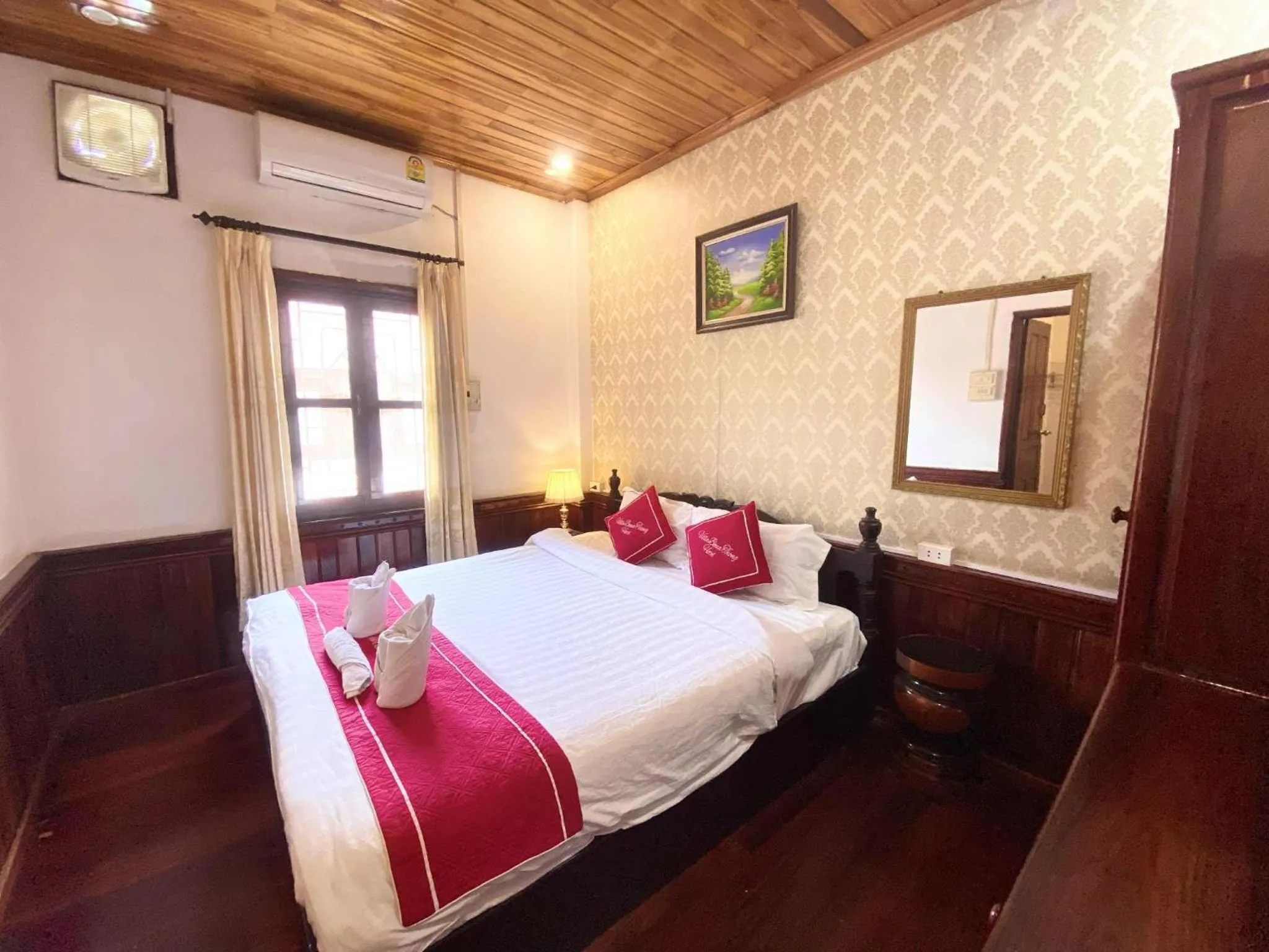 Bed in Villay Vanh Place House