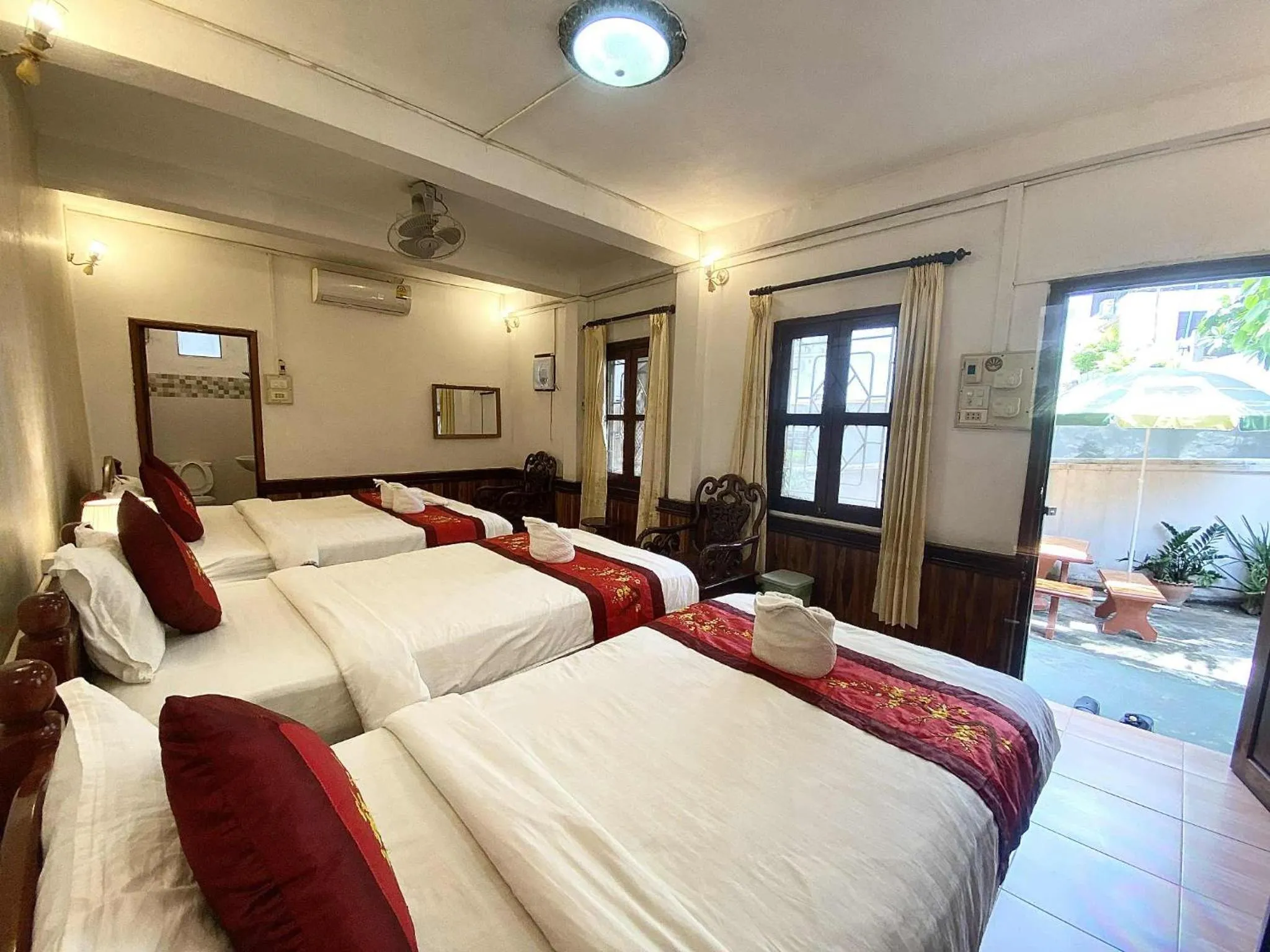 Bed in Villay Vanh Place House