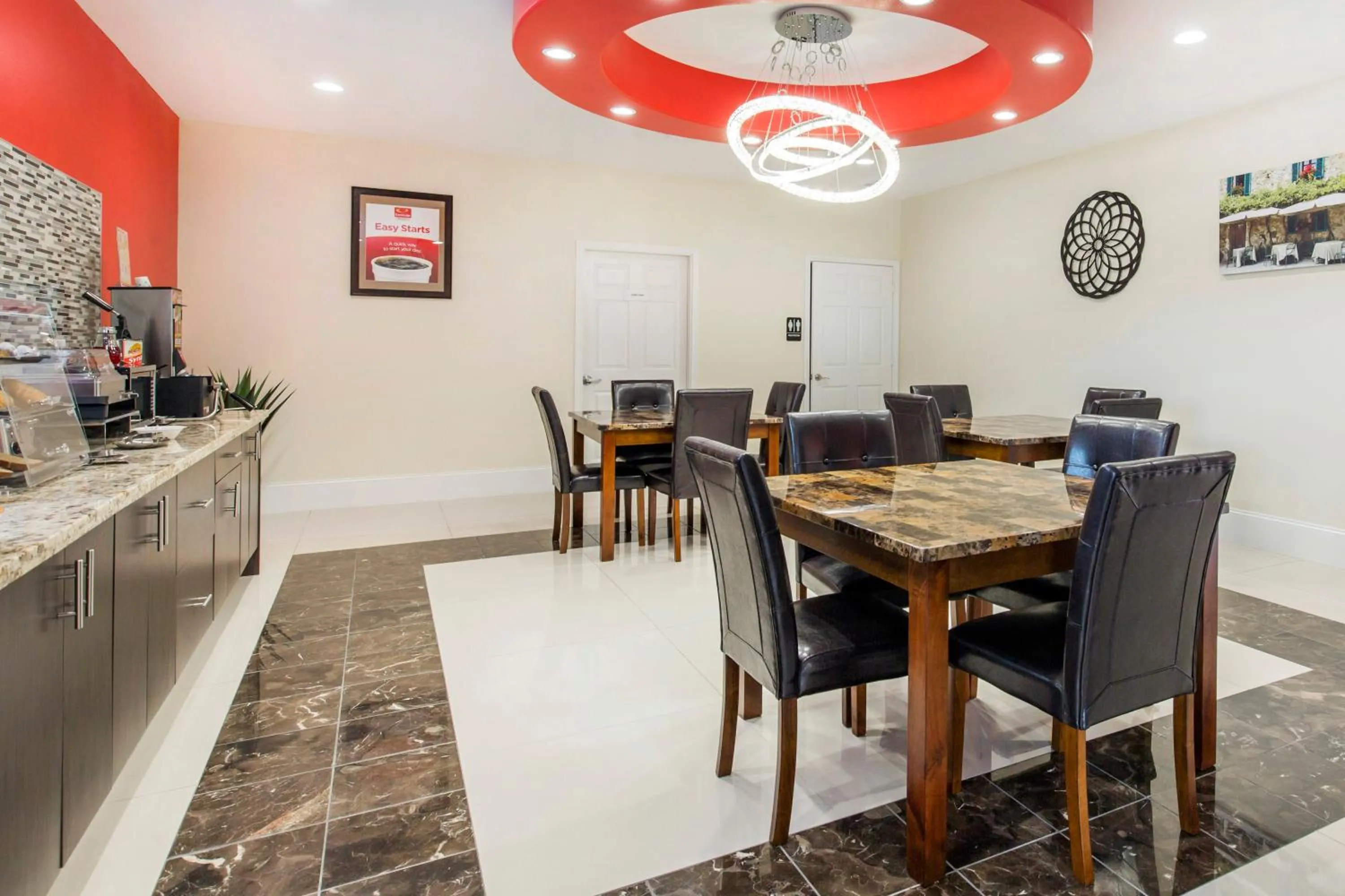 Restaurant/places to eat in Econo Lodge Inn & Suites Houston Willowbrook