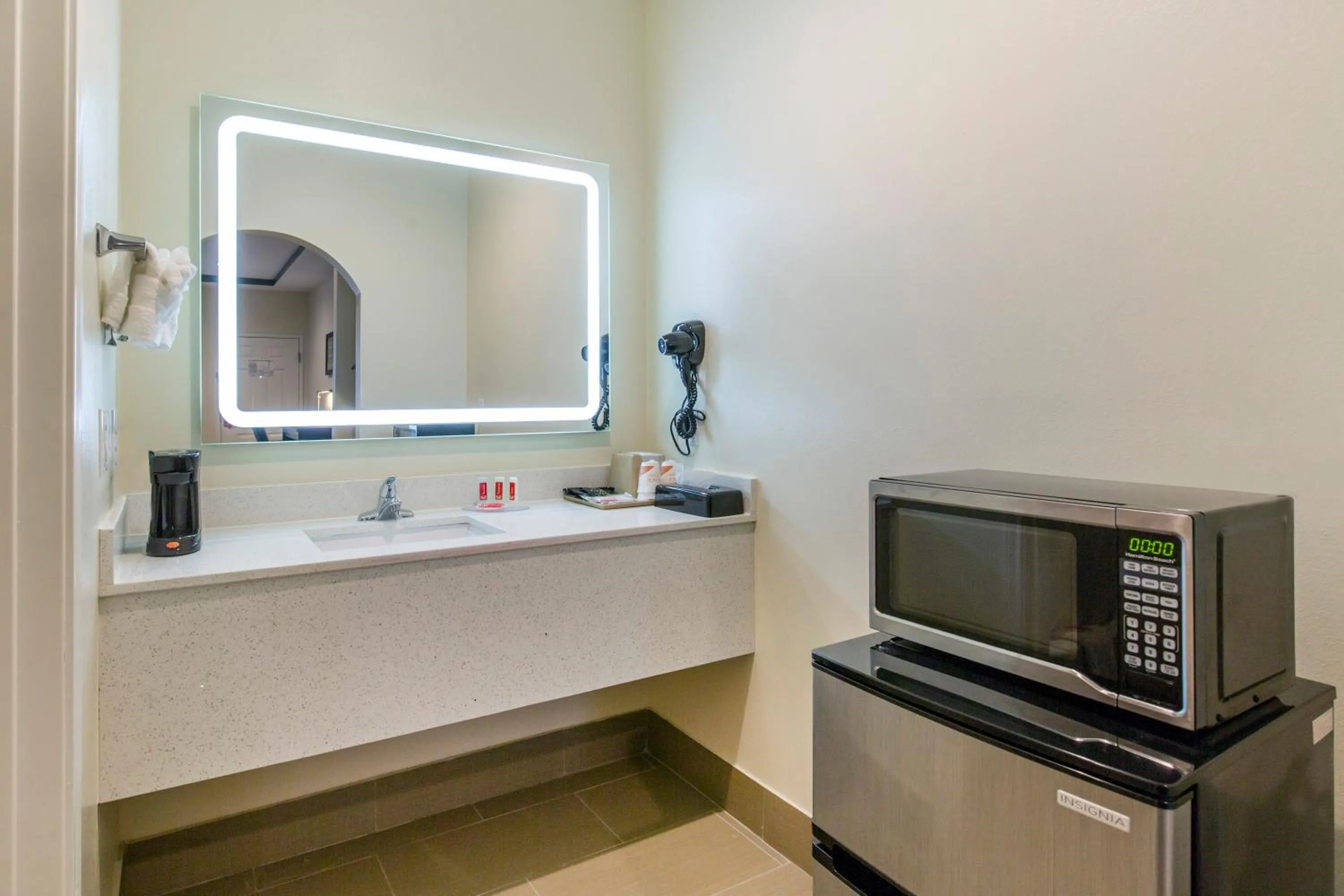 Area and facilities in Econo Lodge Inn & Suites Houston Willowbrook