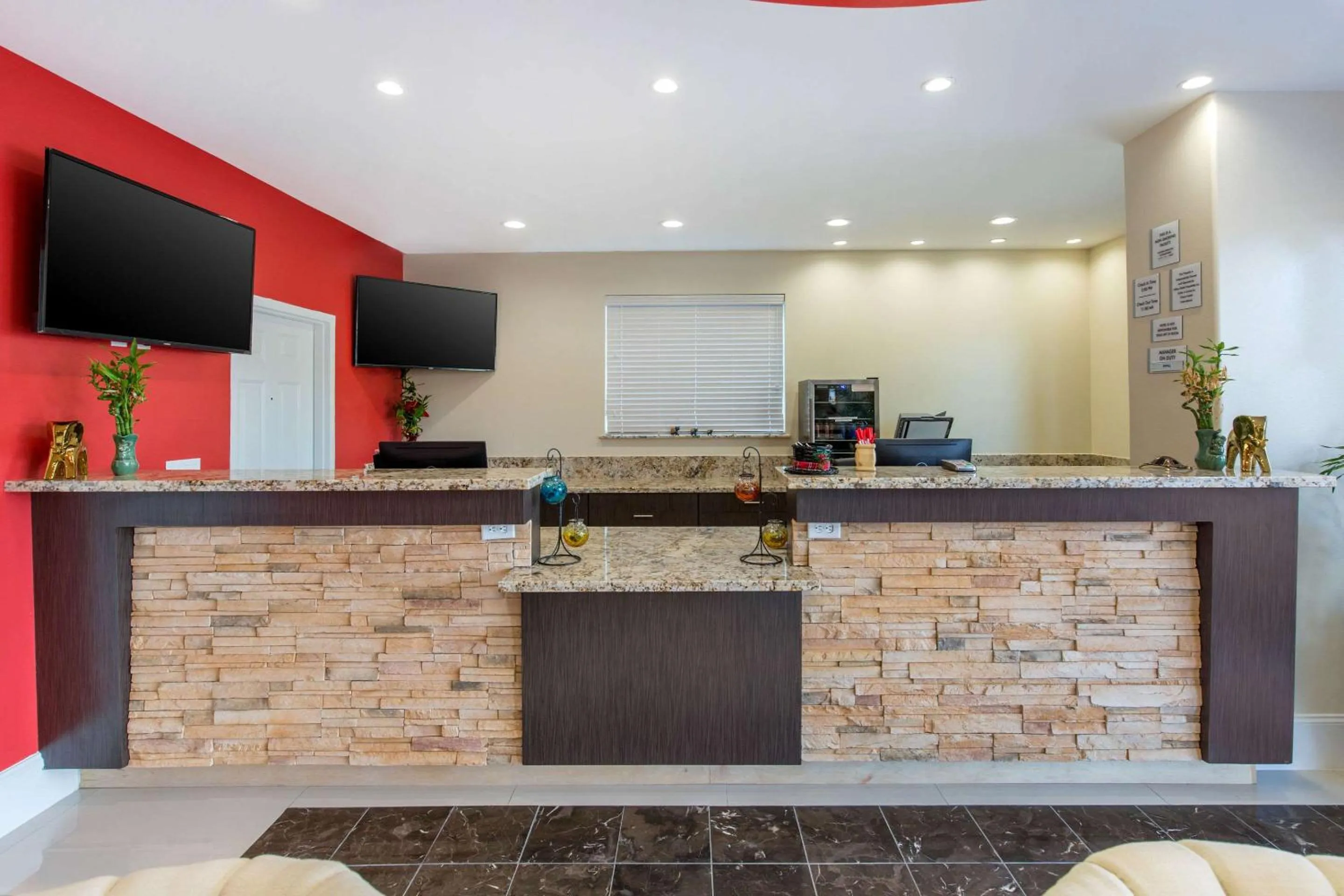 Lobby or reception in Econo Lodge Inn & Suites Houston Willowbrook