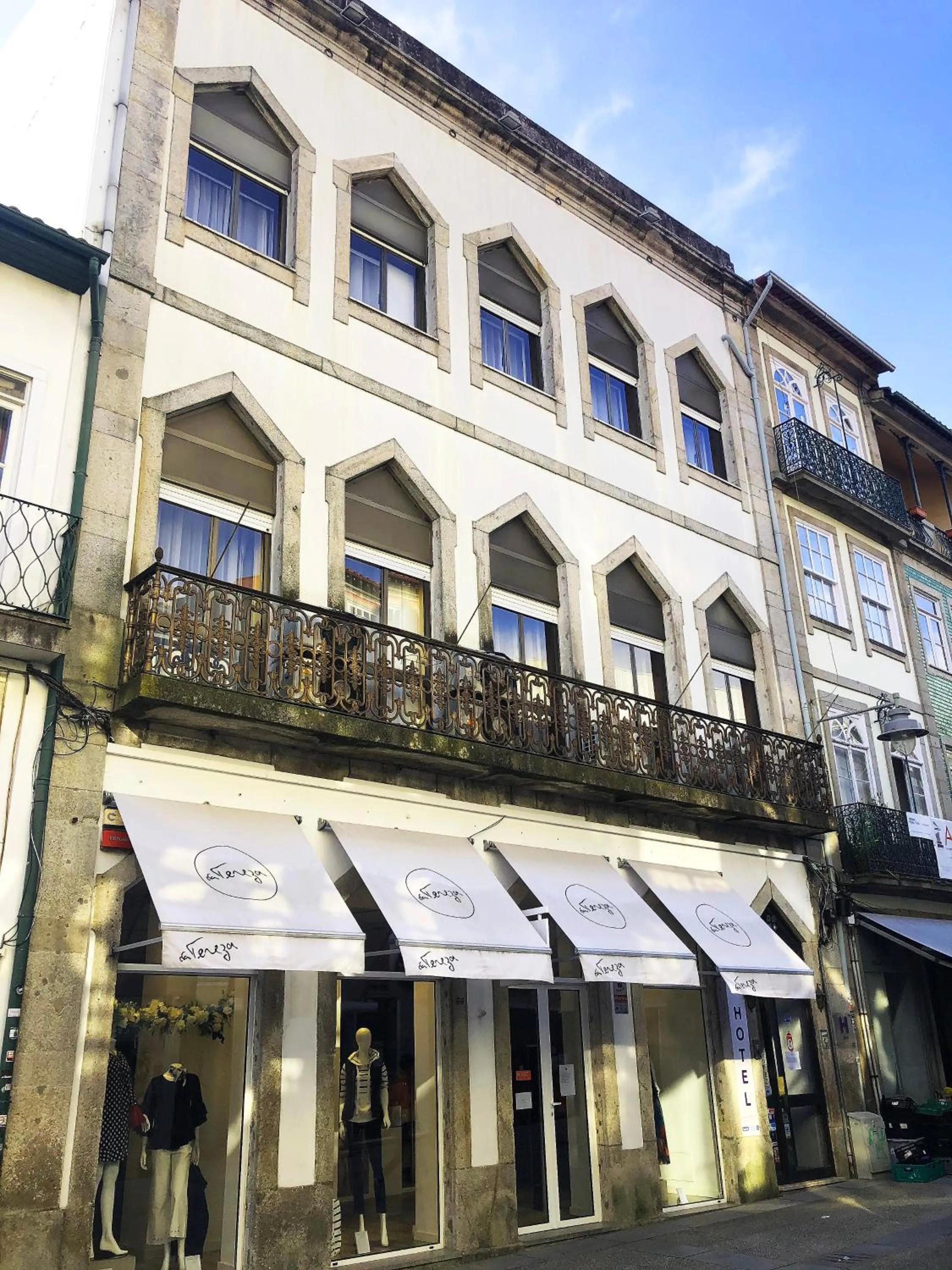 Property building in Terrace House