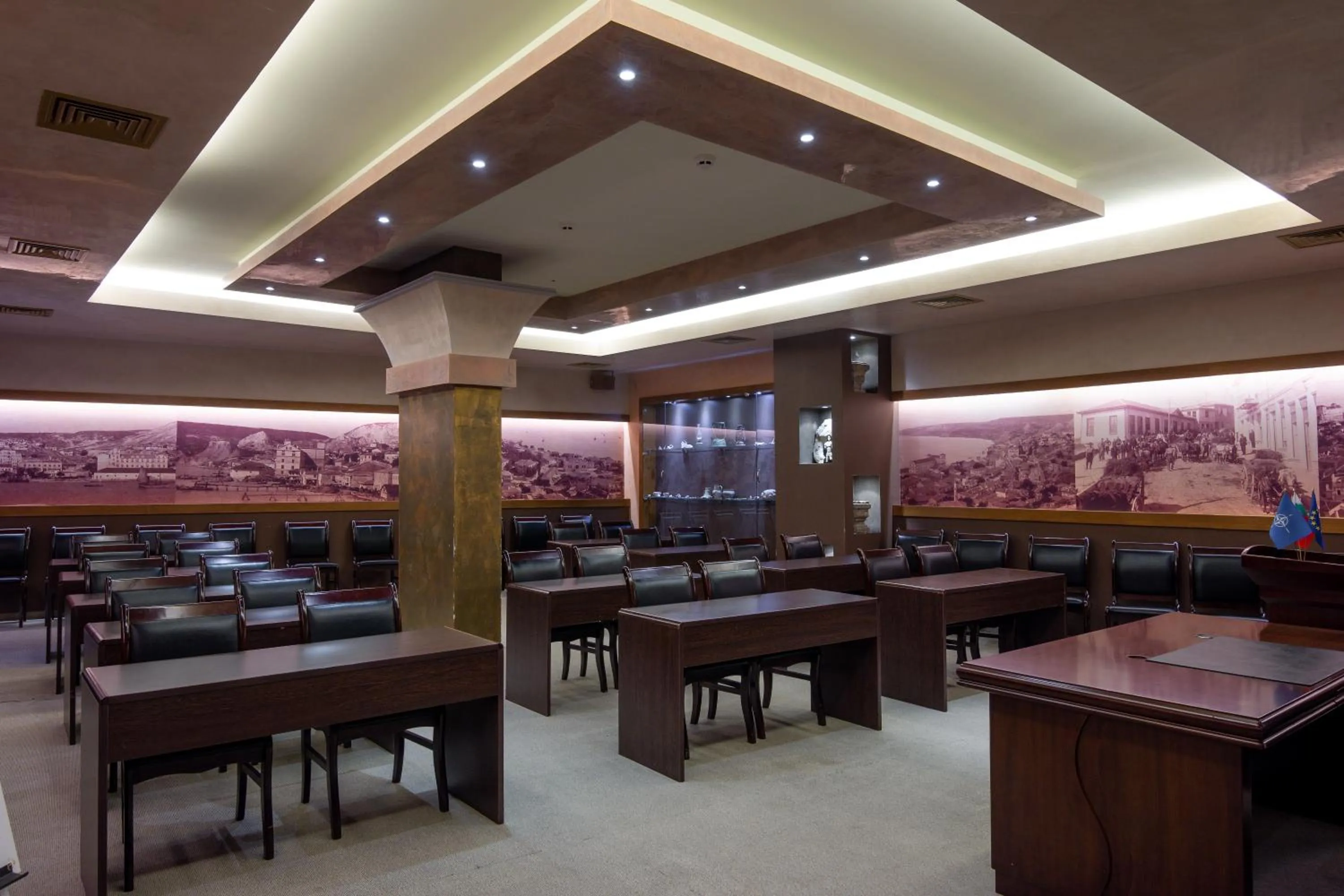 Meeting/conference room in Hotel Mistral