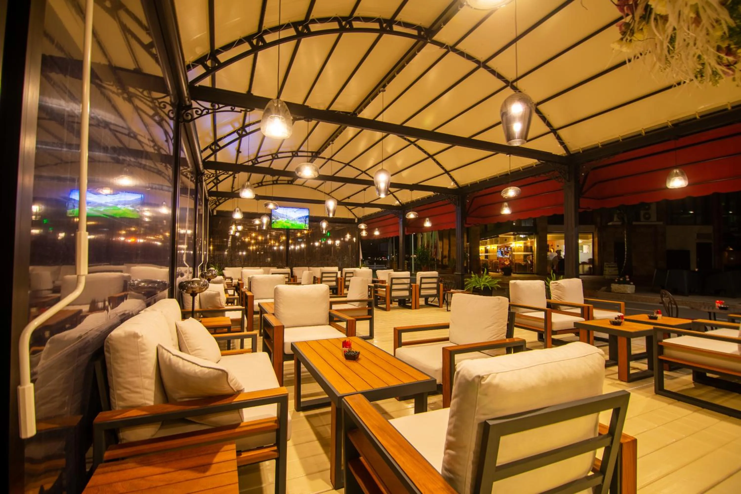 Lounge or bar in Hotel Mistral