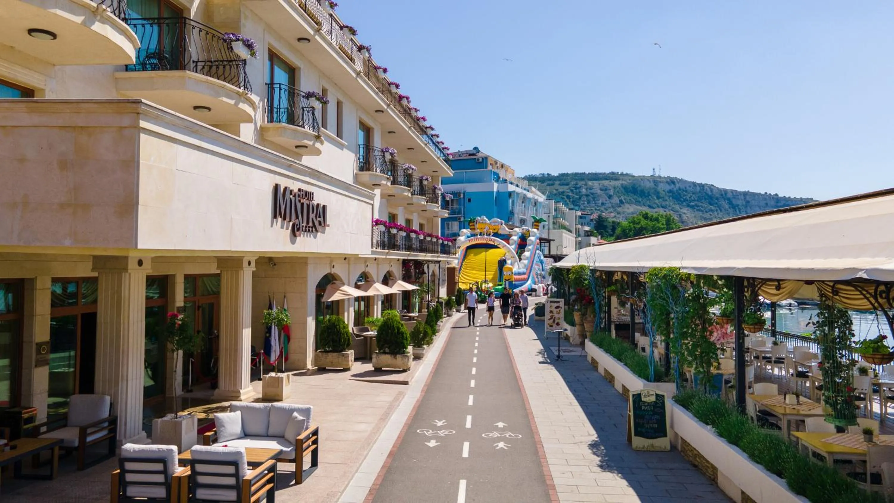 Property building in Hotel Mistral