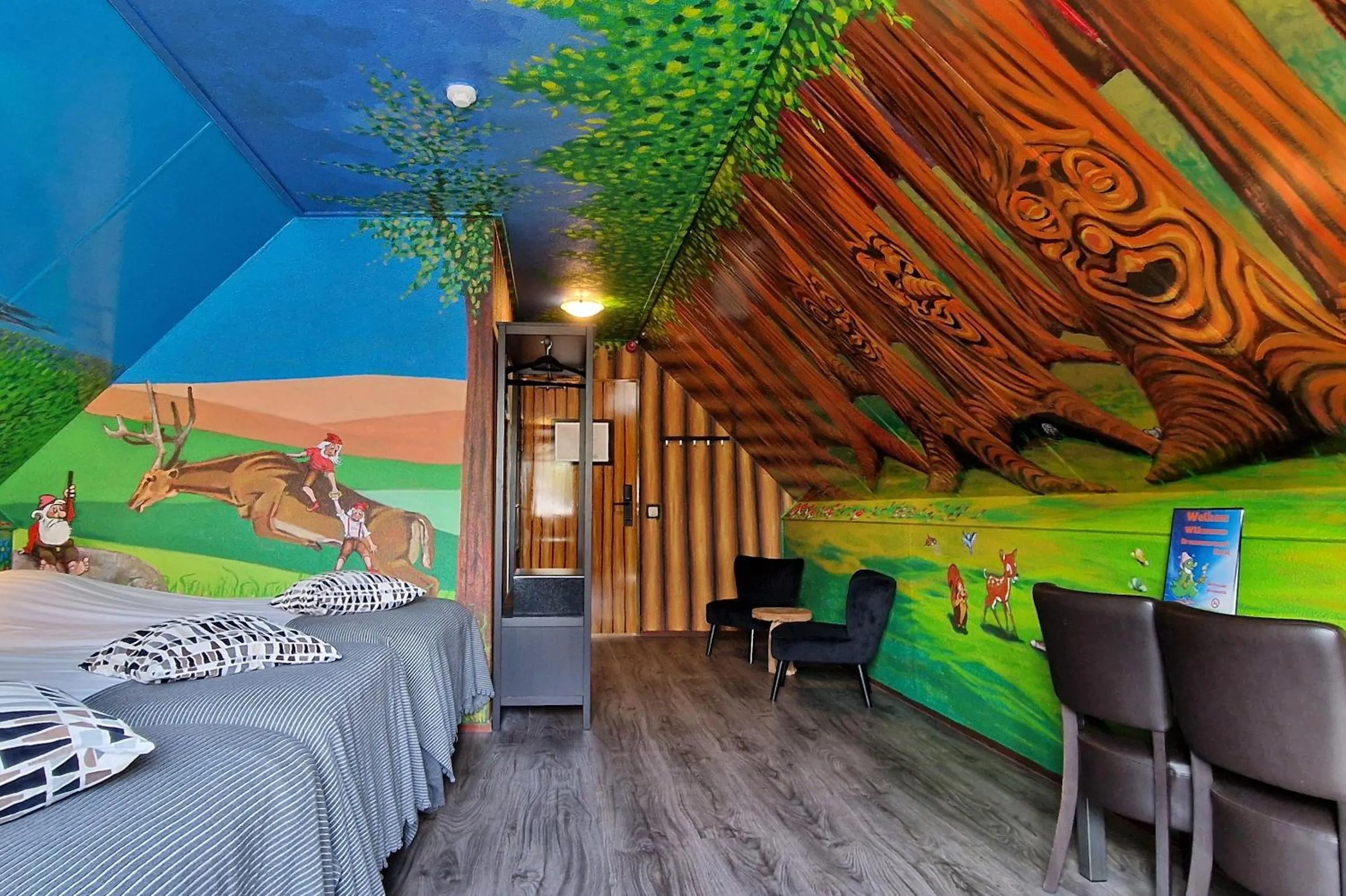 Bedroom in Drouwenerzand Hotel