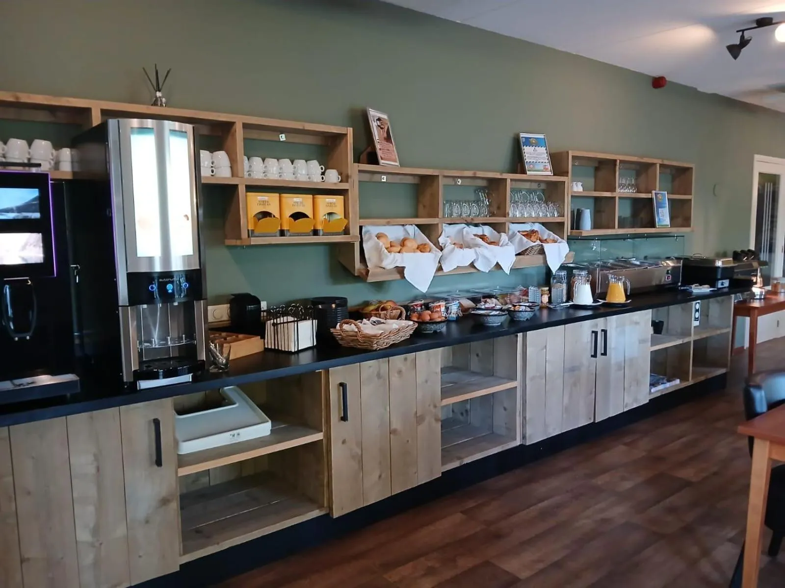 Breakfast in Drouwenerzand Hotel