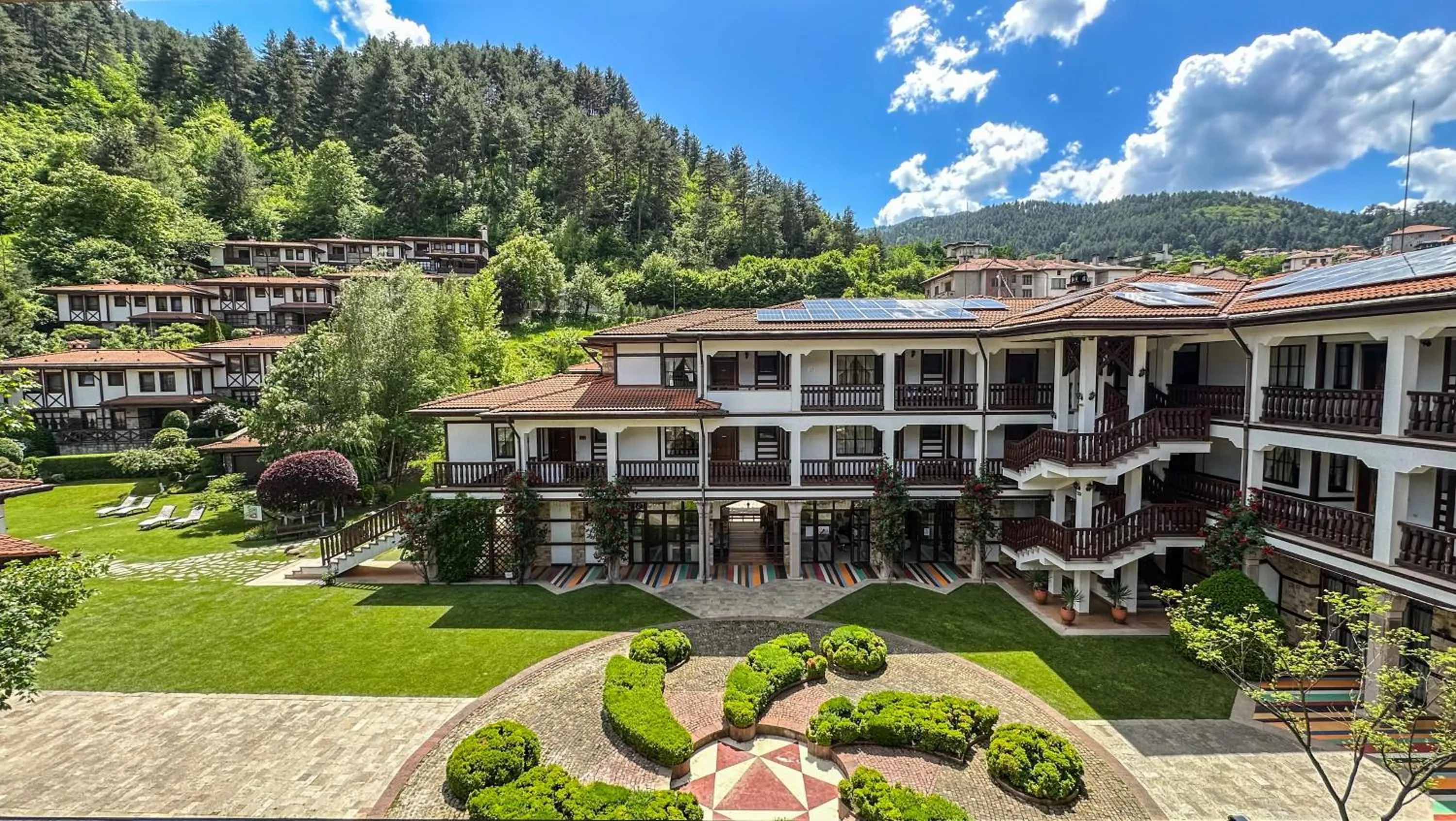 Property building in SPA Hotel Ismena