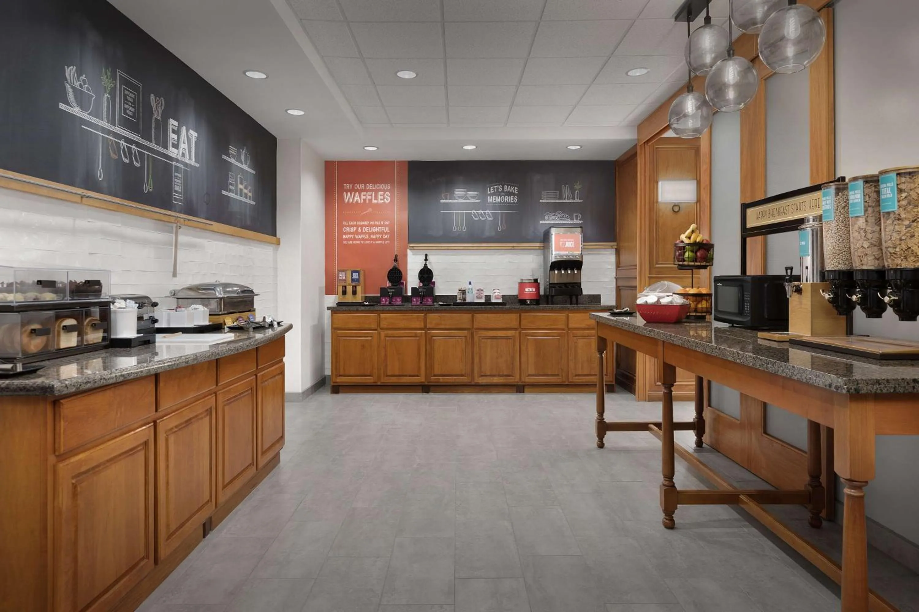 Coffee/tea facilities in Hampton Inn Waterloo