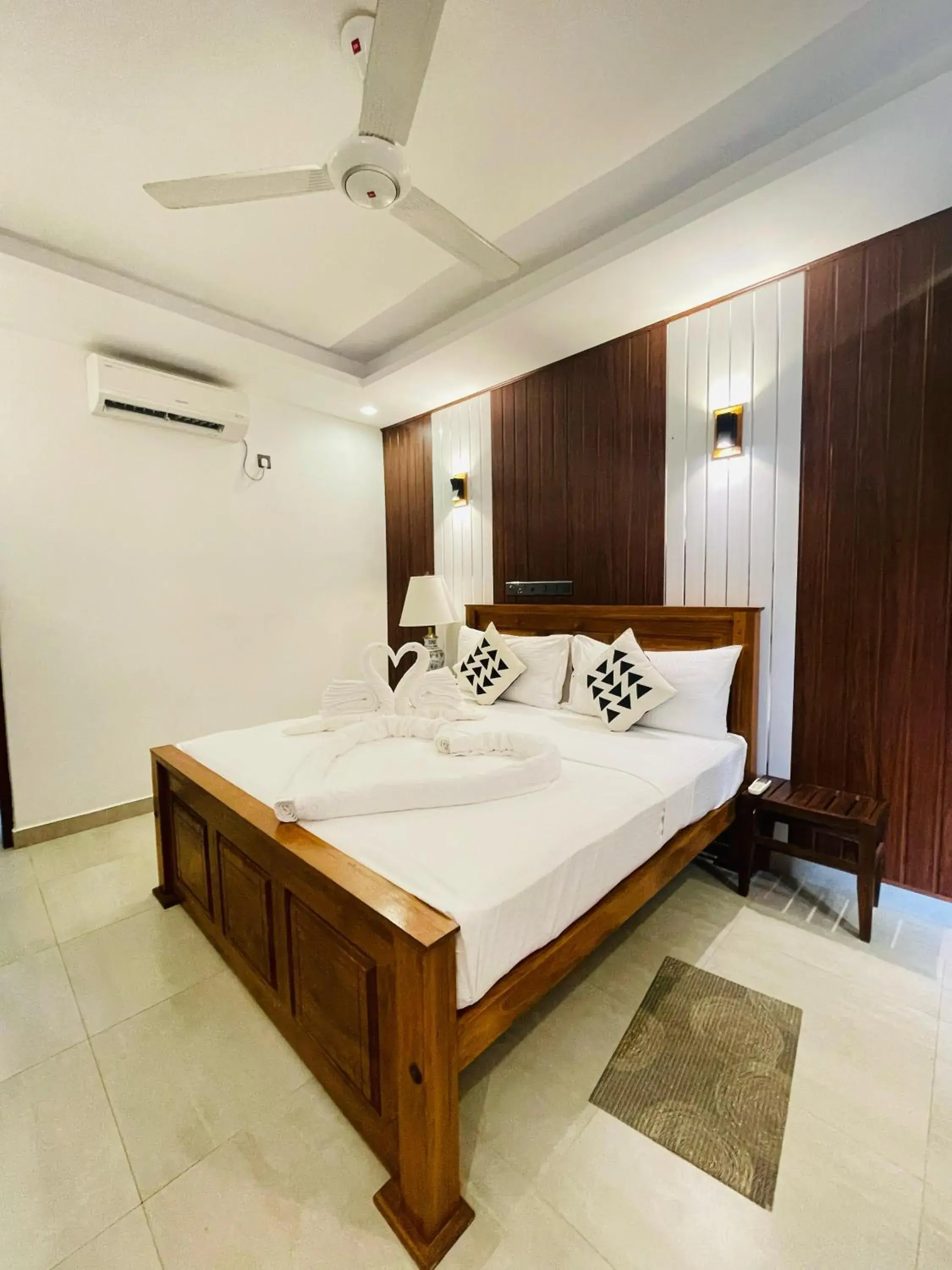 Deluxe Double Room with Sea View in NN Beach Resort Nilaveli Deluxe Double Room with Sea View in NN Beach Resort Nilaveli