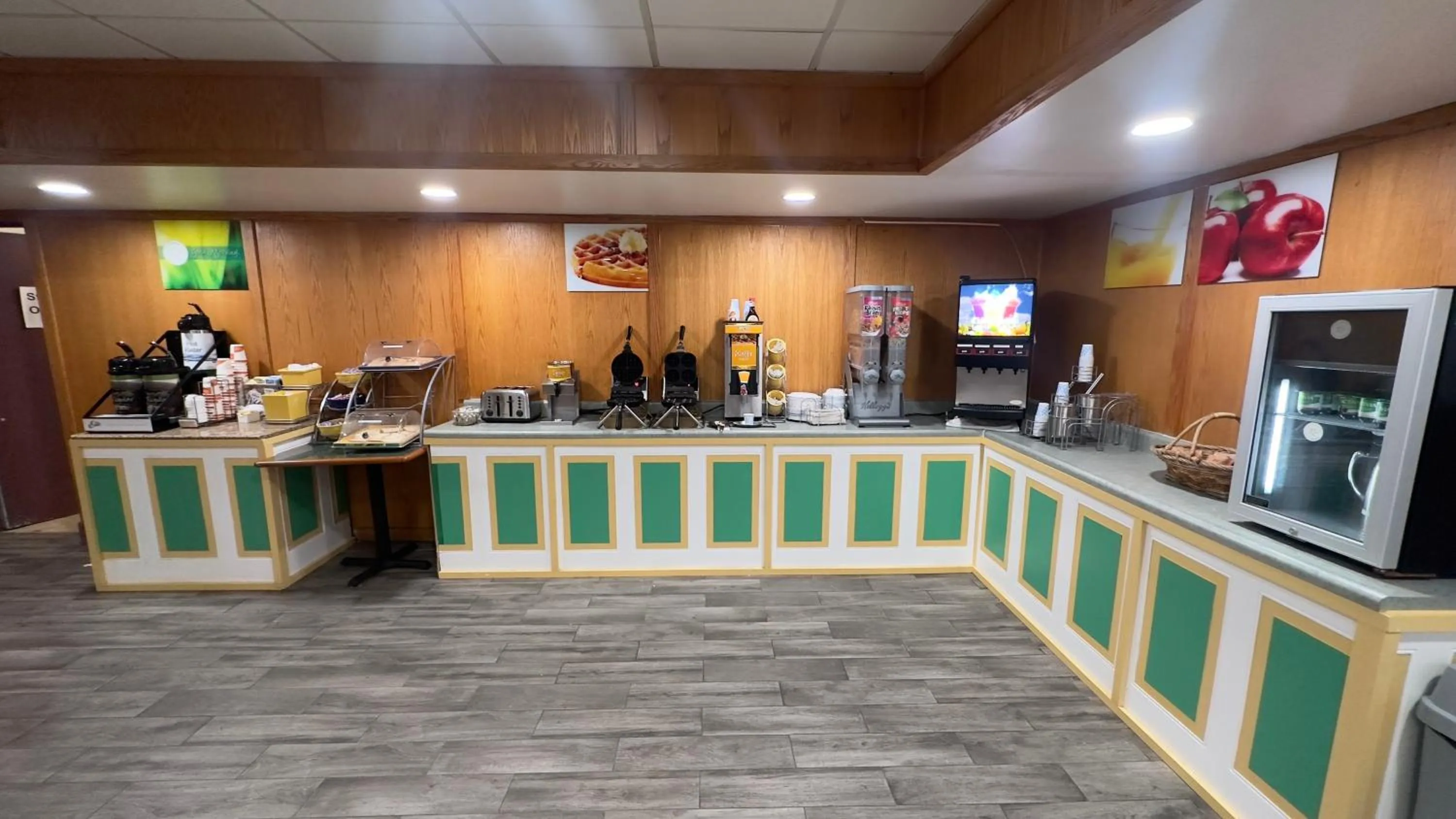 Breakfast in Quality Inn