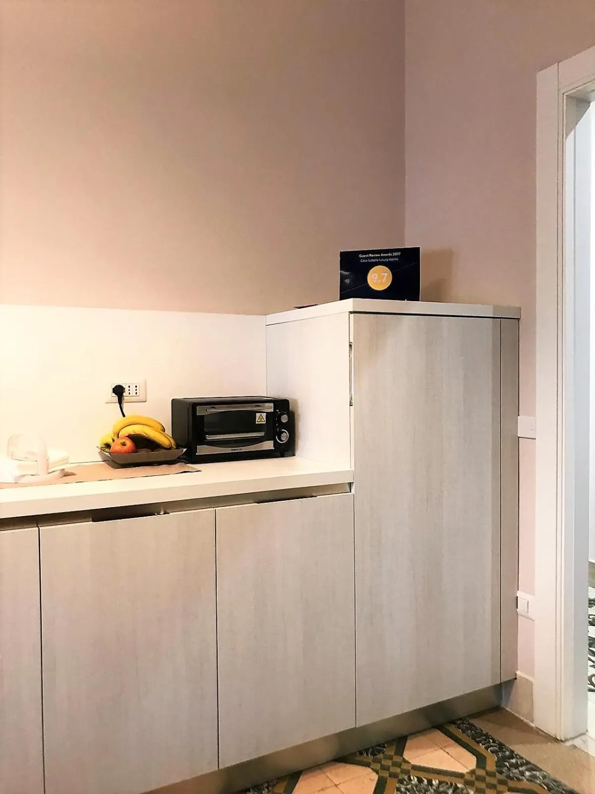 Kitchen or kitchenette in Casa Isabela luxury rooms