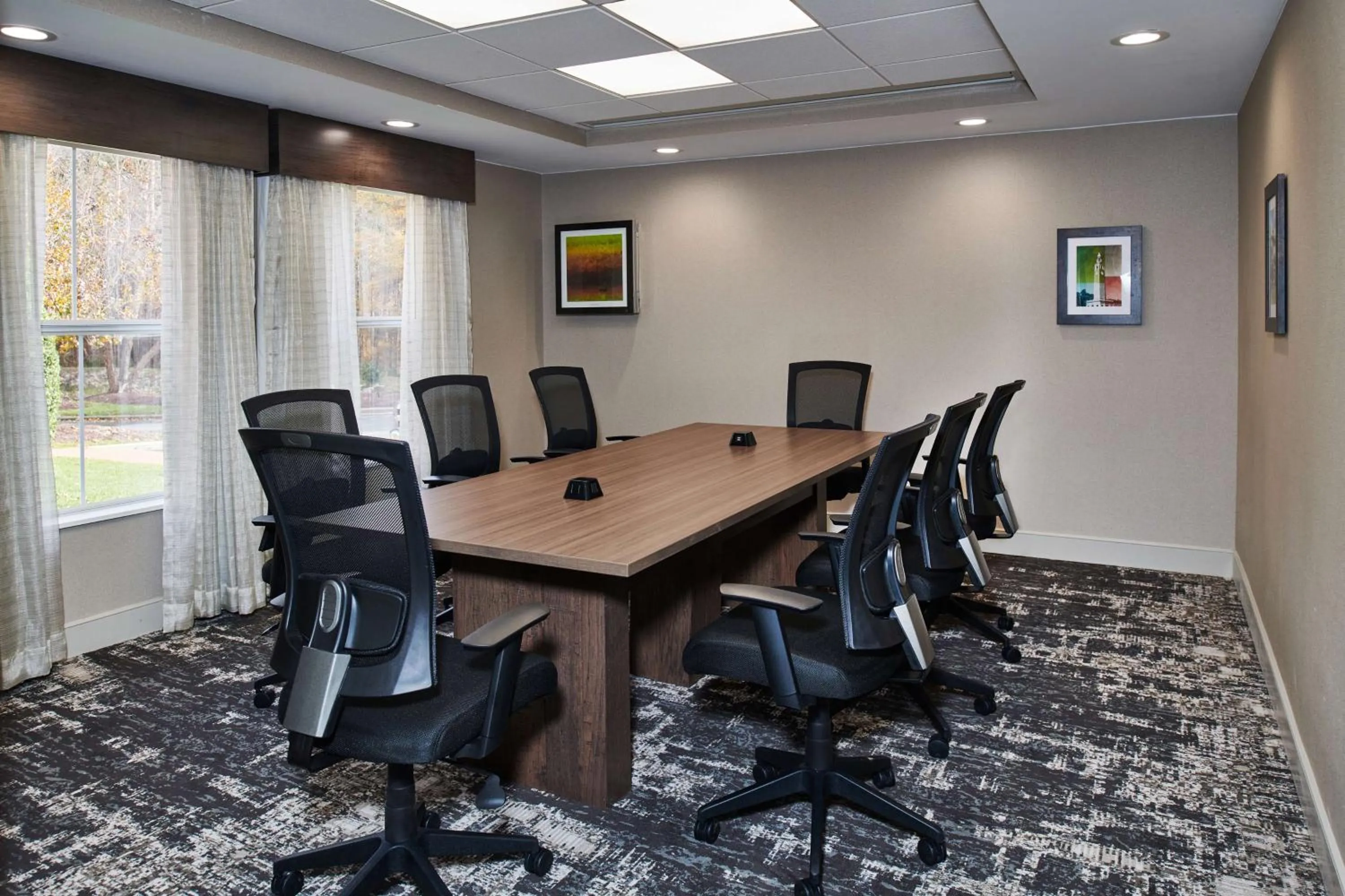 Meeting/conference room in Hampton Inn & Suites Chapel Hill/Durham
