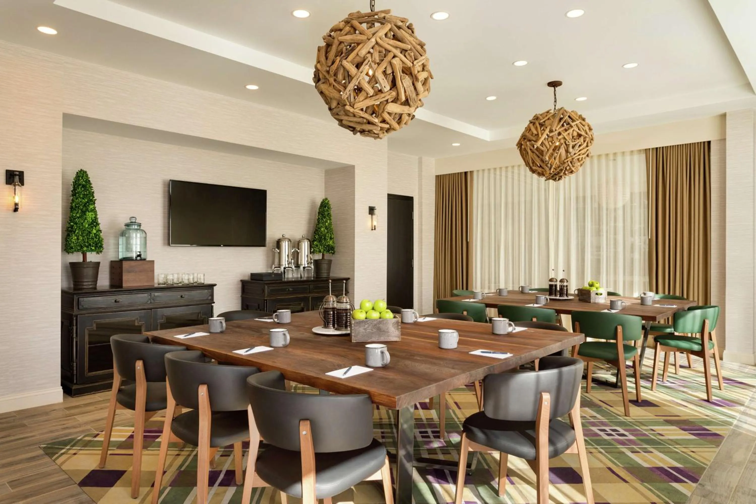 Meeting/conference room in Hotel Saranac, Curio Collection By Hilton