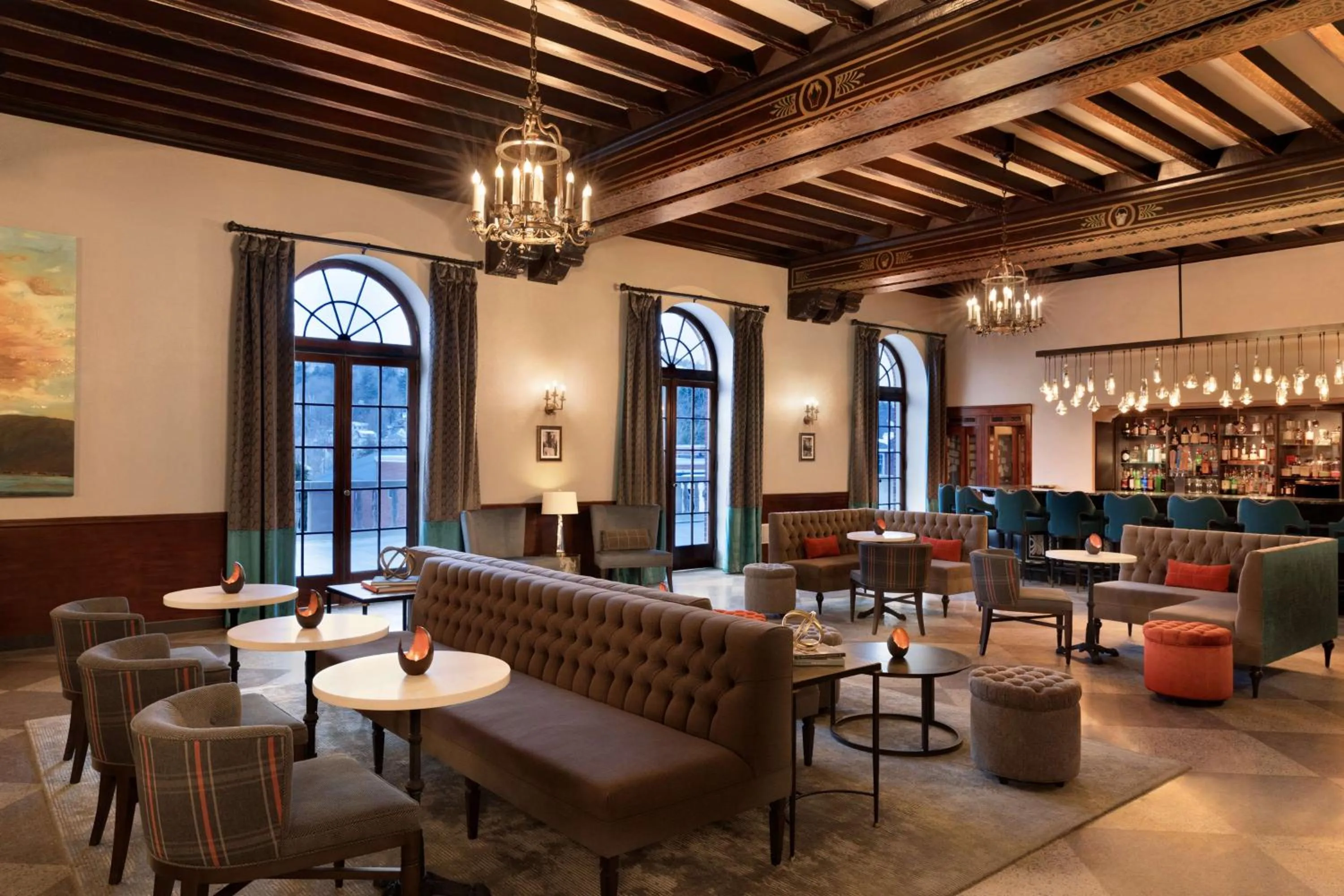 Lobby or reception in Hotel Saranac, Curio Collection By Hilton