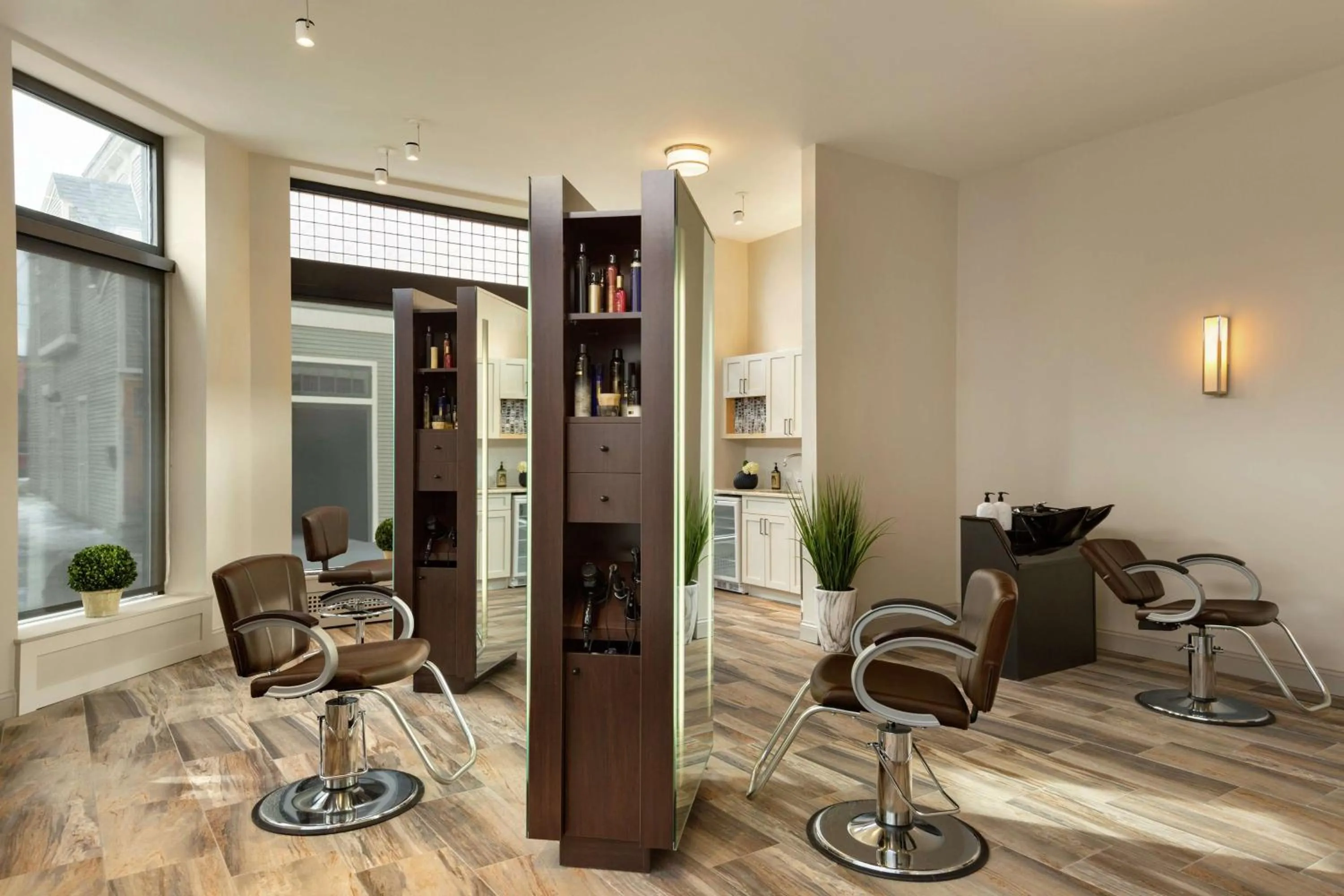 Spa and wellness centre/facilities in Hotel Saranac, Curio Collection By Hilton